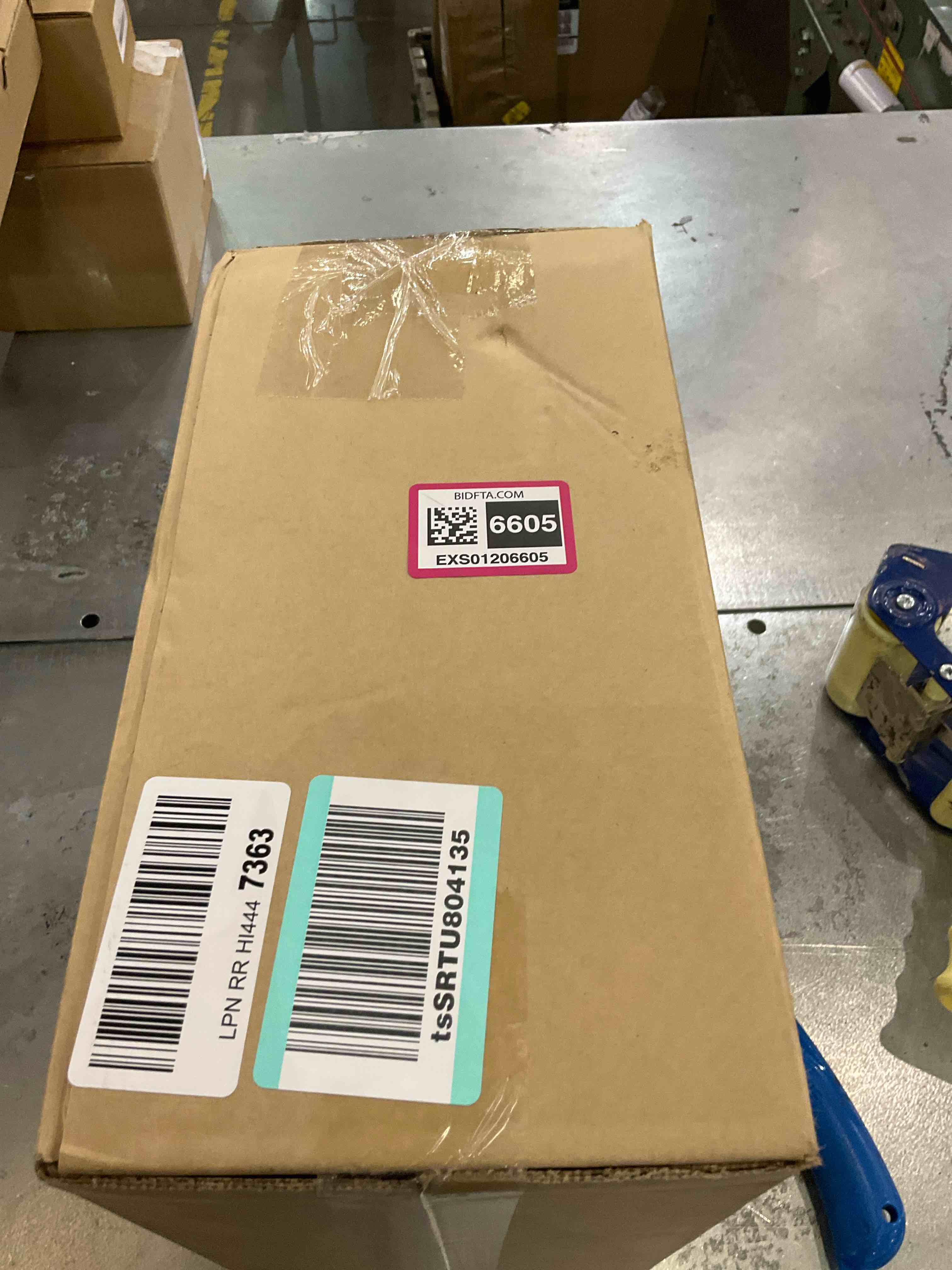 https://s3.amazonaws.com/lotting-images-prod/BargainHunt/EXS01206605_1712942726239.jpeg