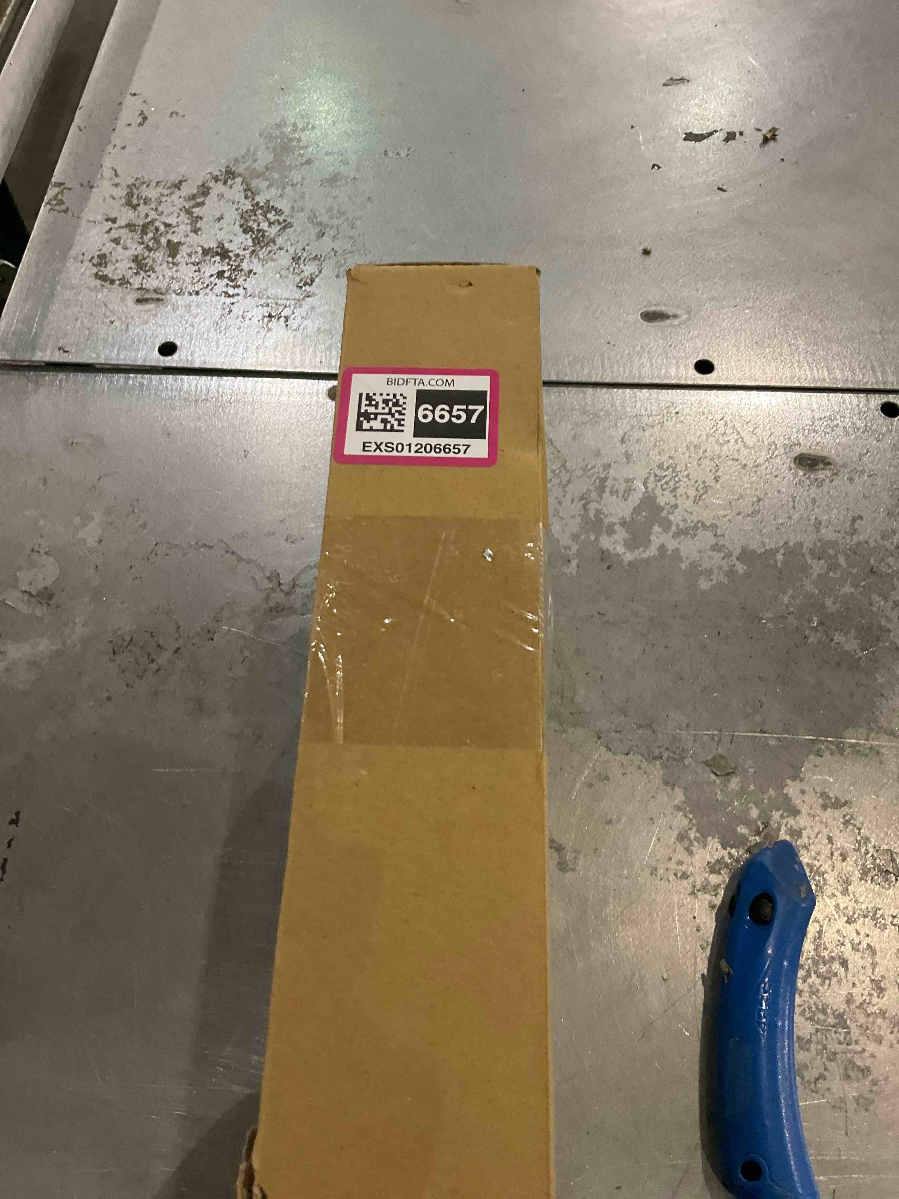 https://s3.amazonaws.com/lotting-images-prod/BargainHunt/EXS01206657_1713180482573.jpeg