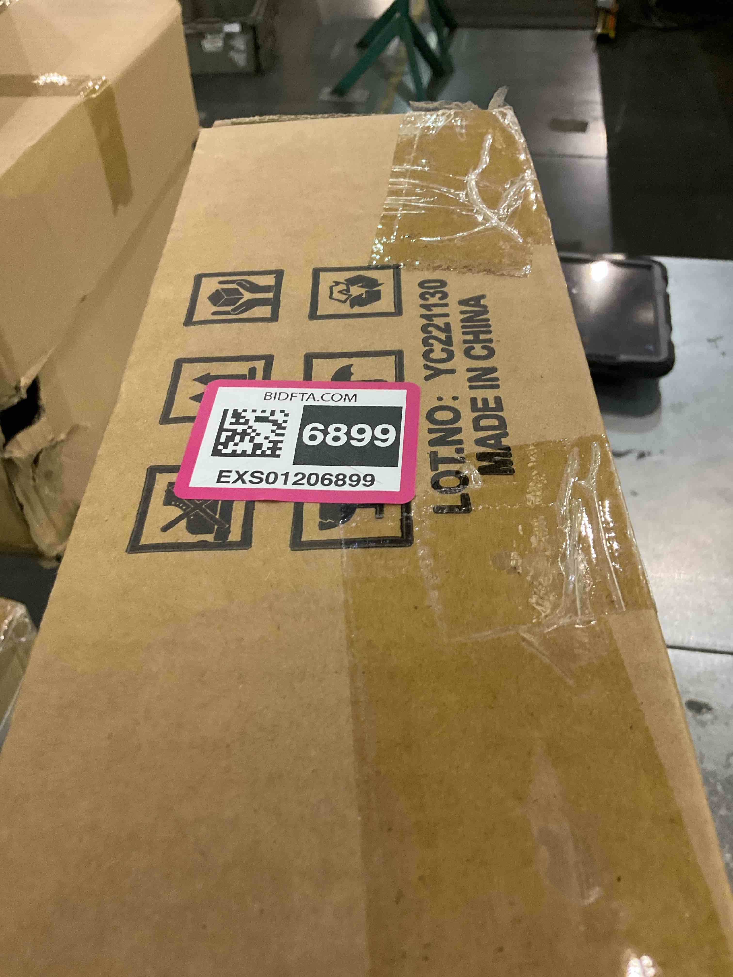 https://s3.amazonaws.com/lotting-images-prod/BargainHunt/EXS01206899_1713360167034.jpeg