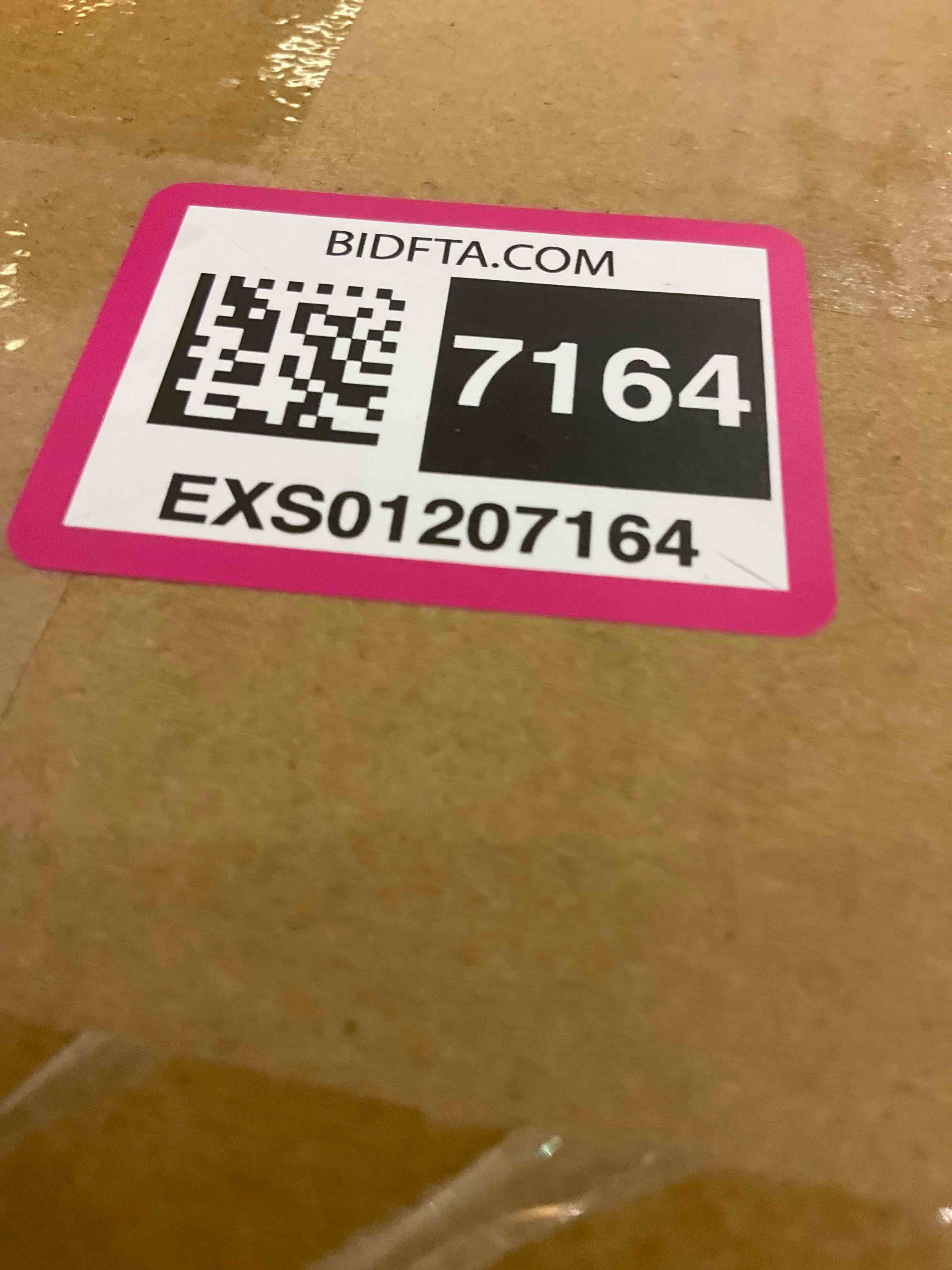 https://s3.amazonaws.com/lotting-images-prod/BargainHunt/EXS01207164_1713190083724.jpeg