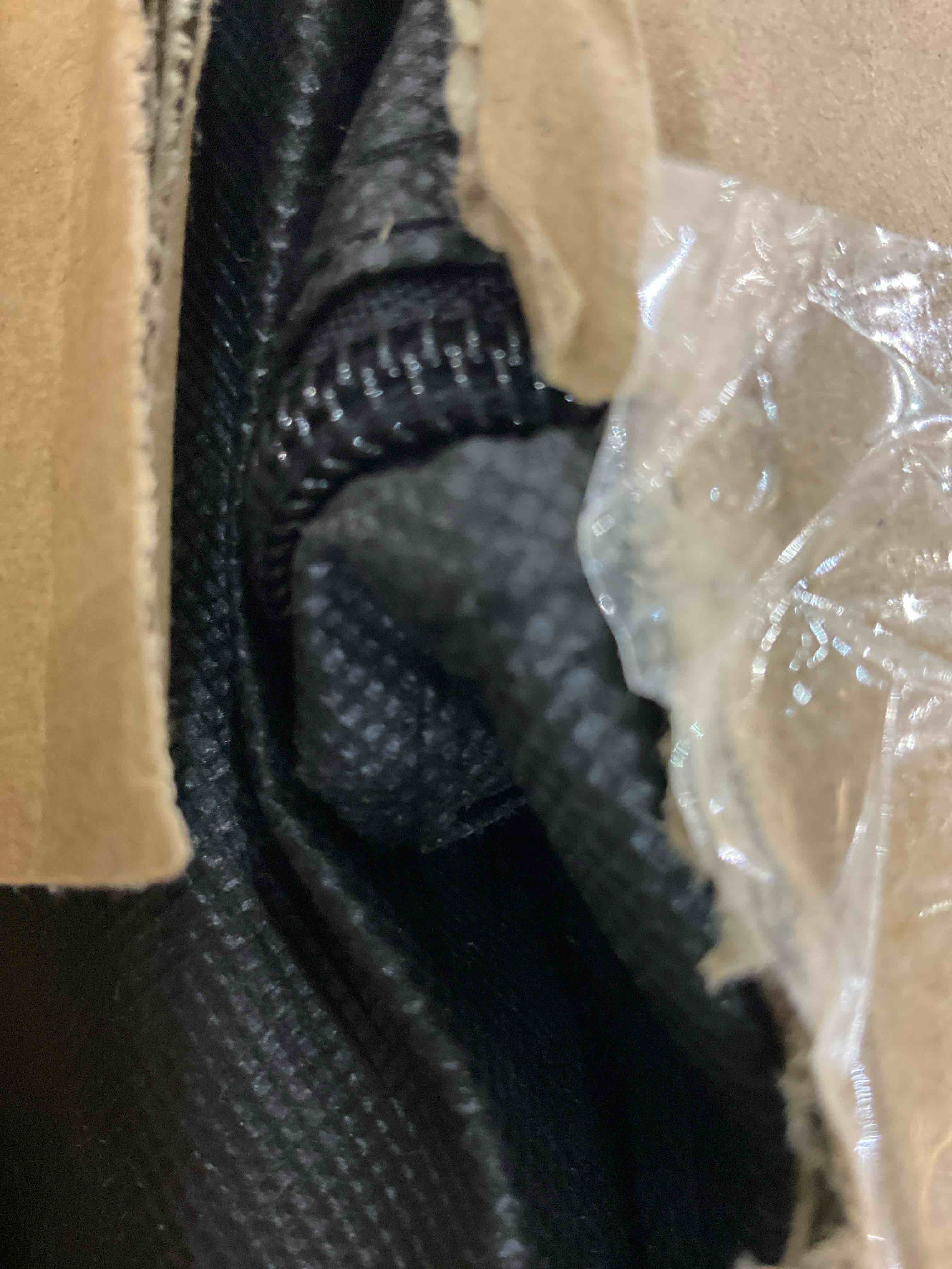 https://s3.amazonaws.com/lotting-images-prod/BargainHunt/EXS01207297_1713276253122.jpeg