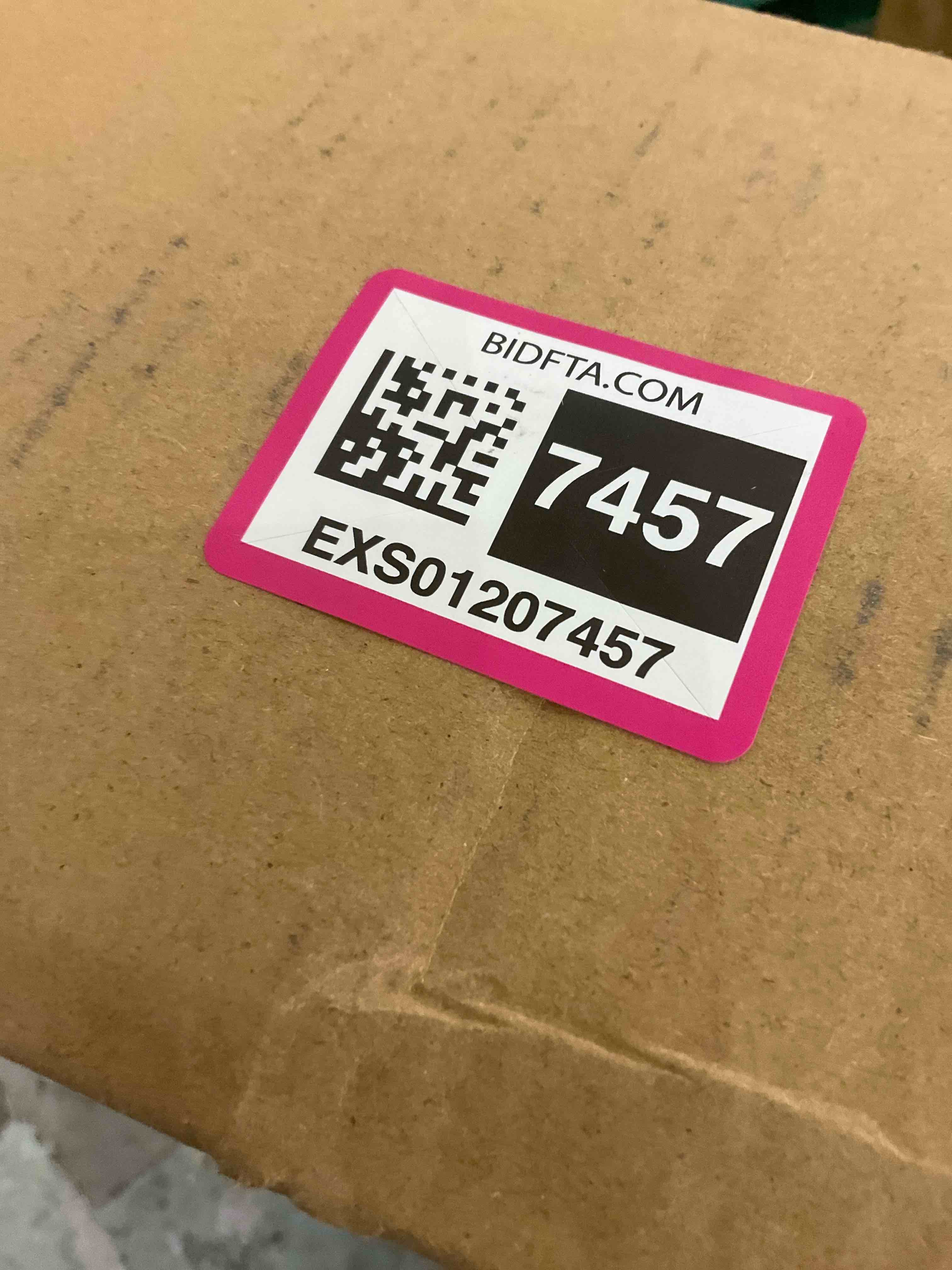 https://s3.amazonaws.com/lotting-images-prod/BargainHunt/EXS01207457_1713376034601.jpeg
