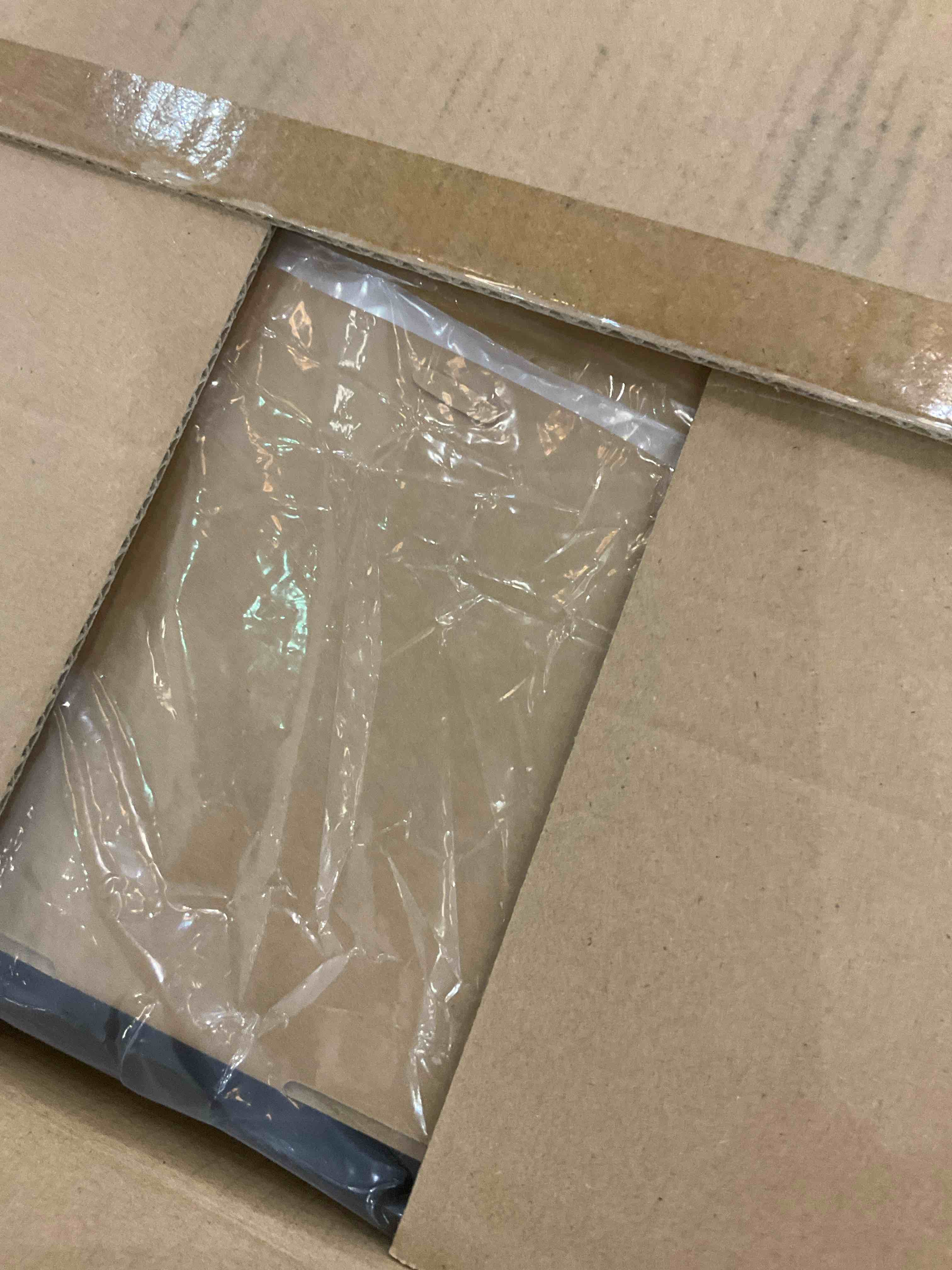 https://s3.amazonaws.com/lotting-images-prod/BargainHunt/EXS01207457_1713376055962.jpeg