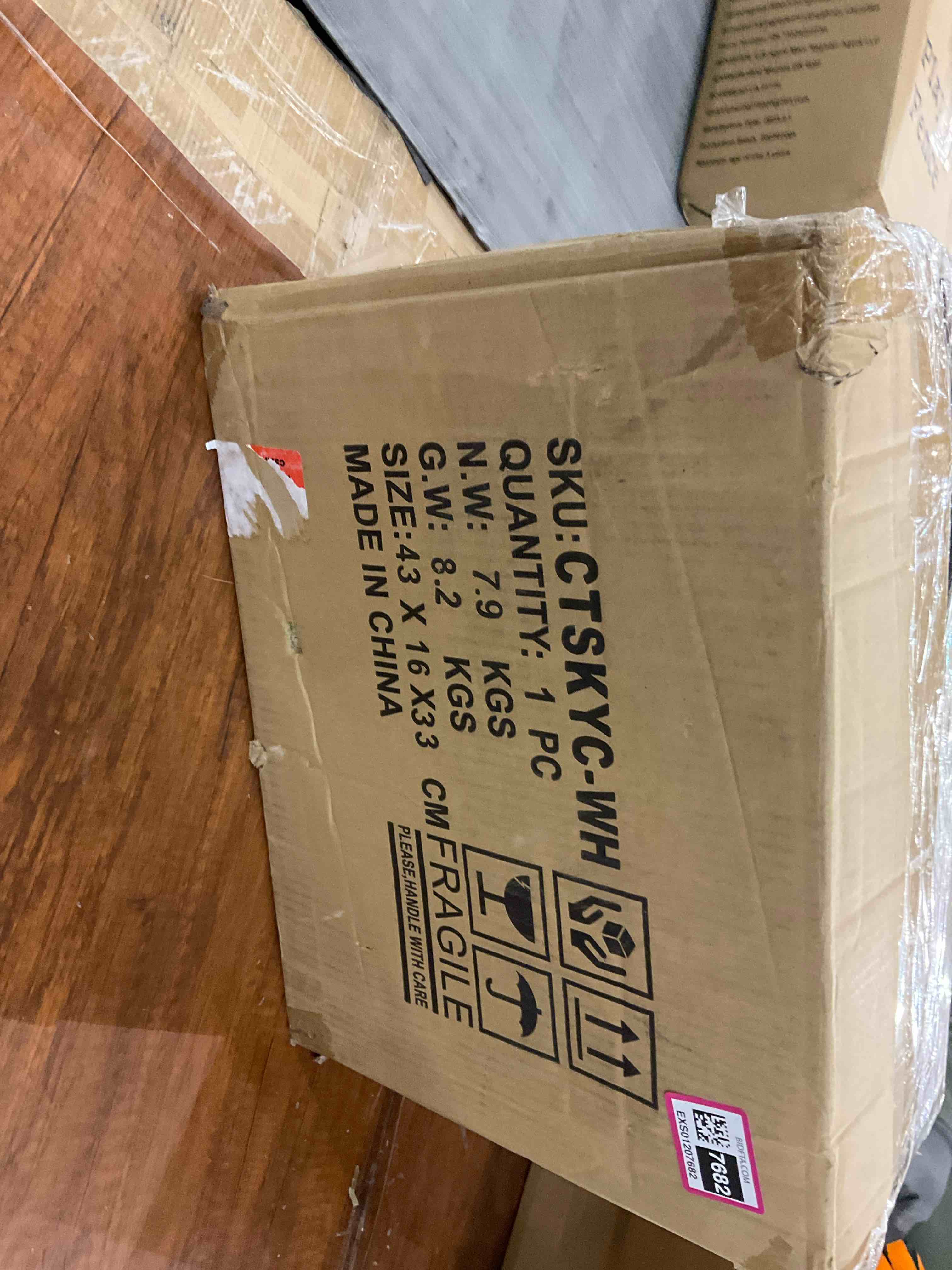 https://s3.amazonaws.com/lotting-images-prod/BargainHunt/EXS01207682_1712753168459.jpeg