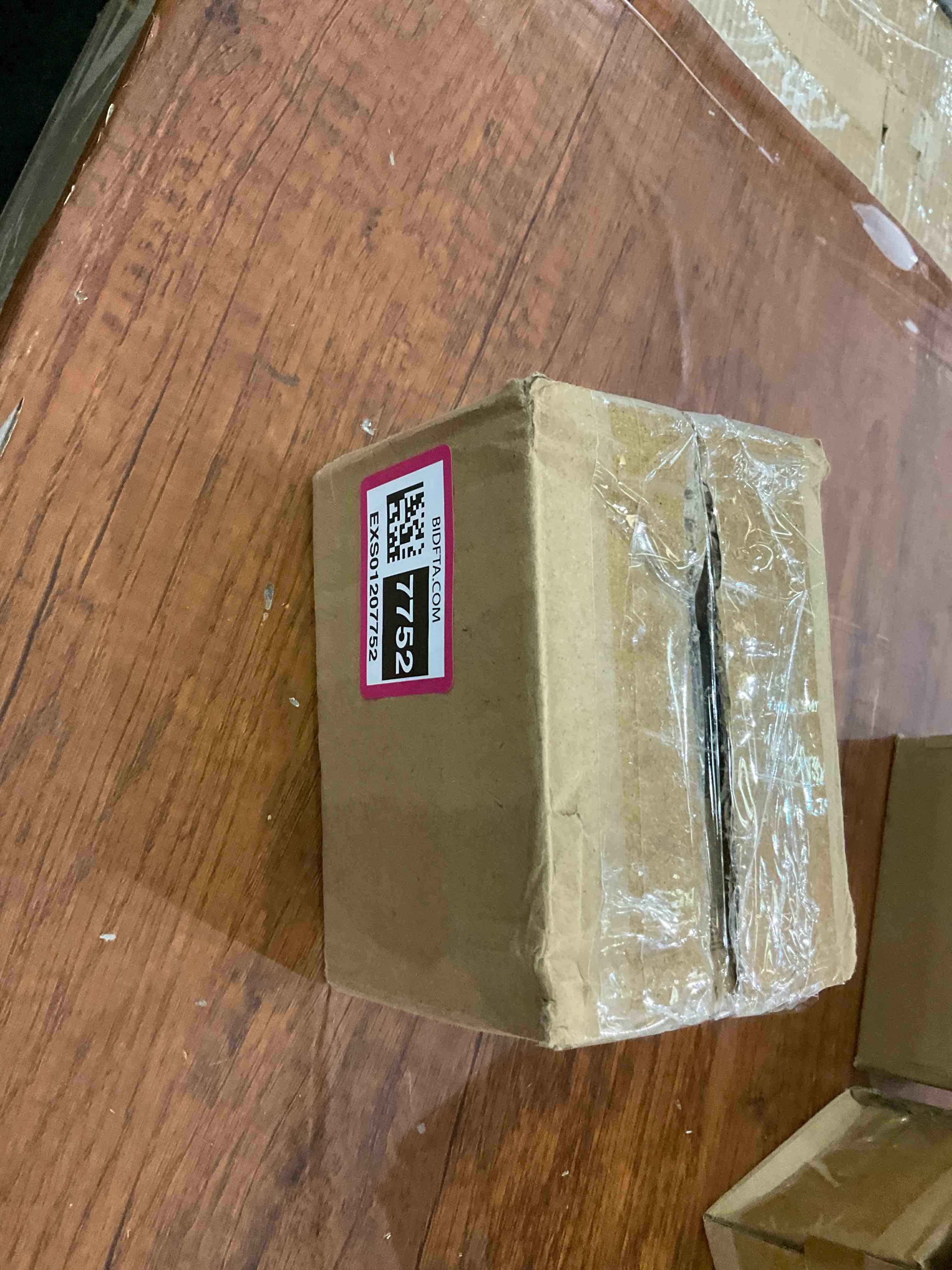 https://s3.amazonaws.com/lotting-images-prod/BargainHunt/EXS01207752_1712770291291.jpeg