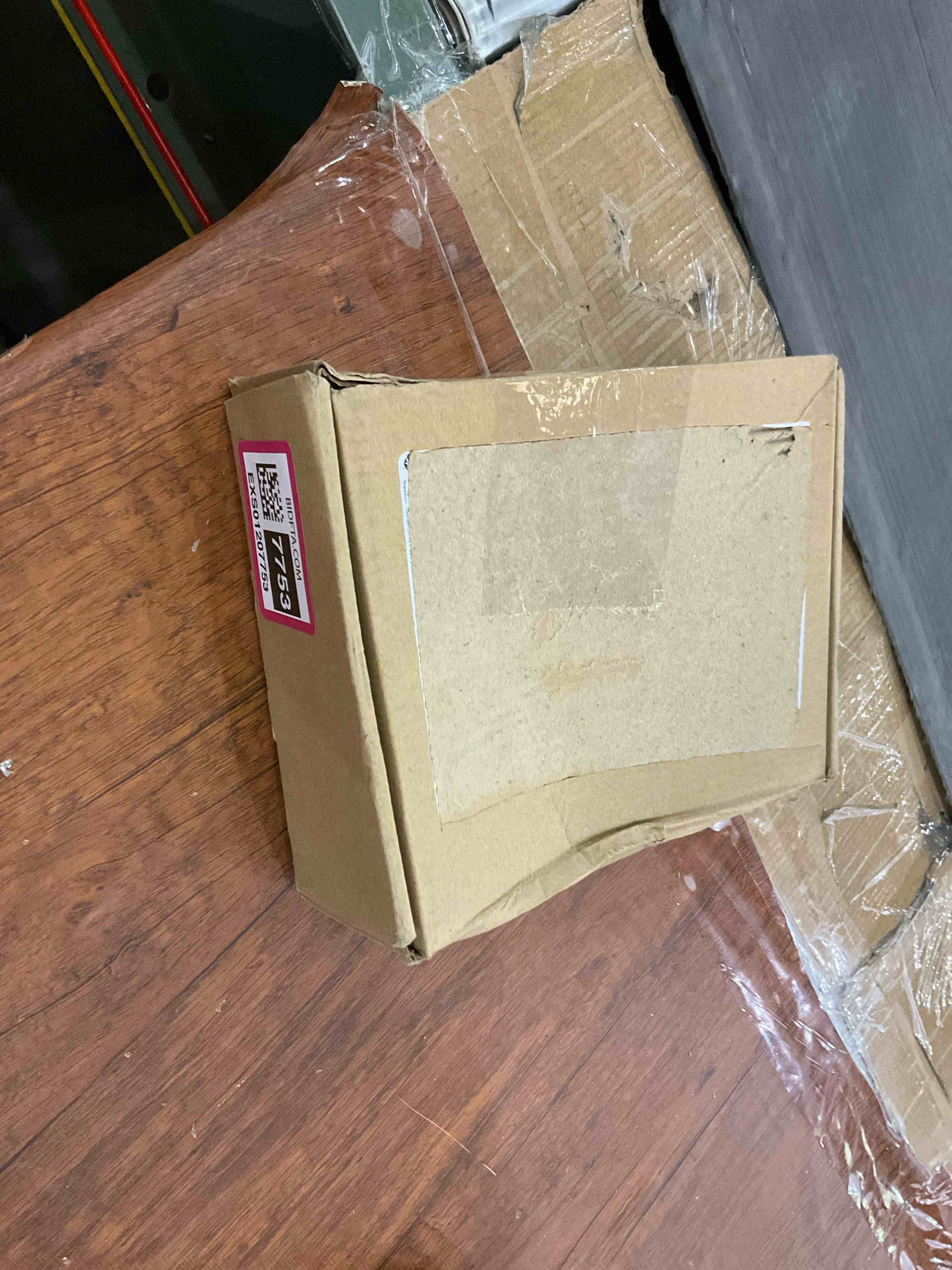 https://s3.amazonaws.com/lotting-images-prod/BargainHunt/EXS01207753_1712770376110.jpeg