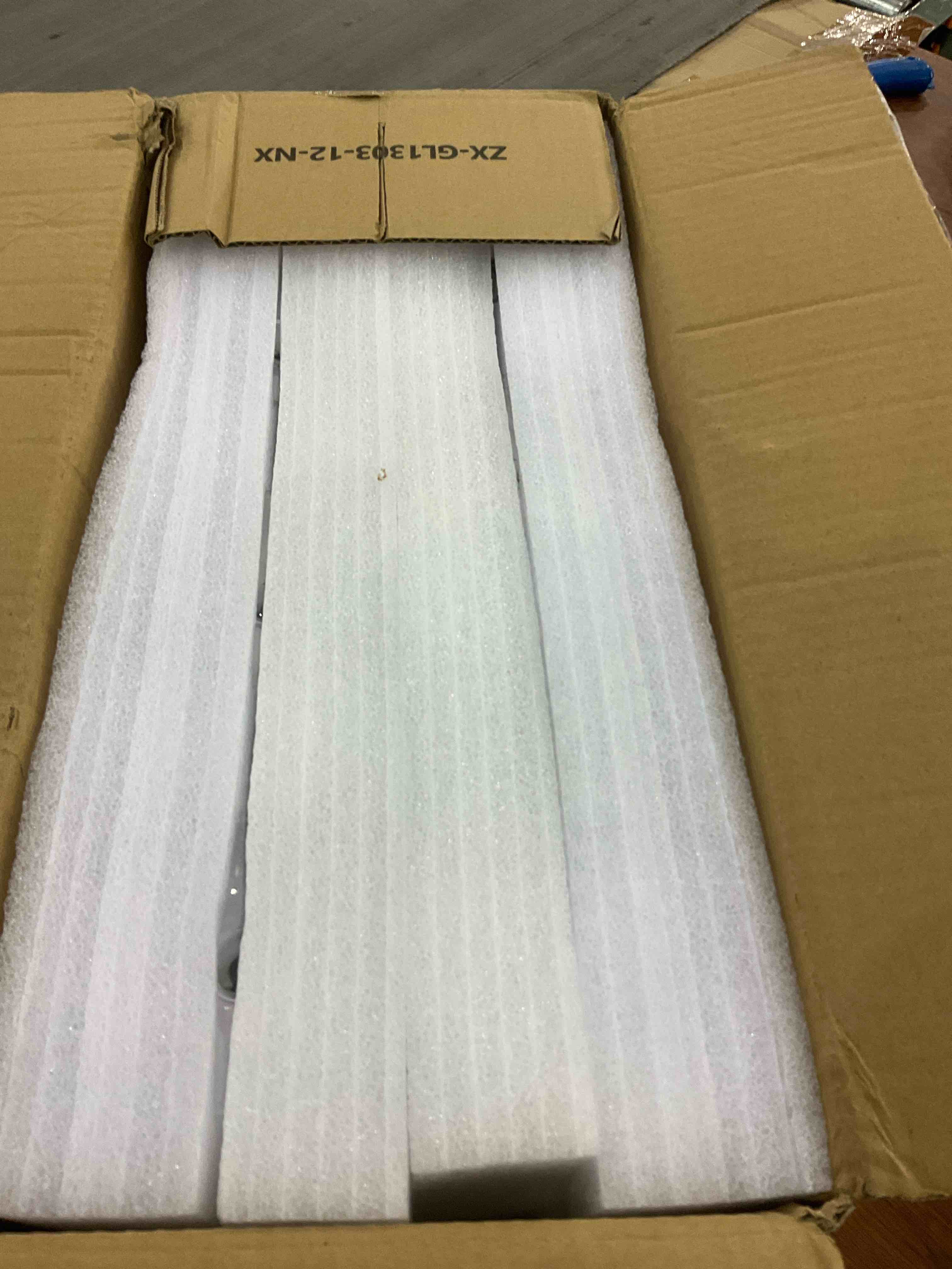 https://s3.amazonaws.com/lotting-images-prod/BargainHunt/EXS01207793_1712837855574.jpeg