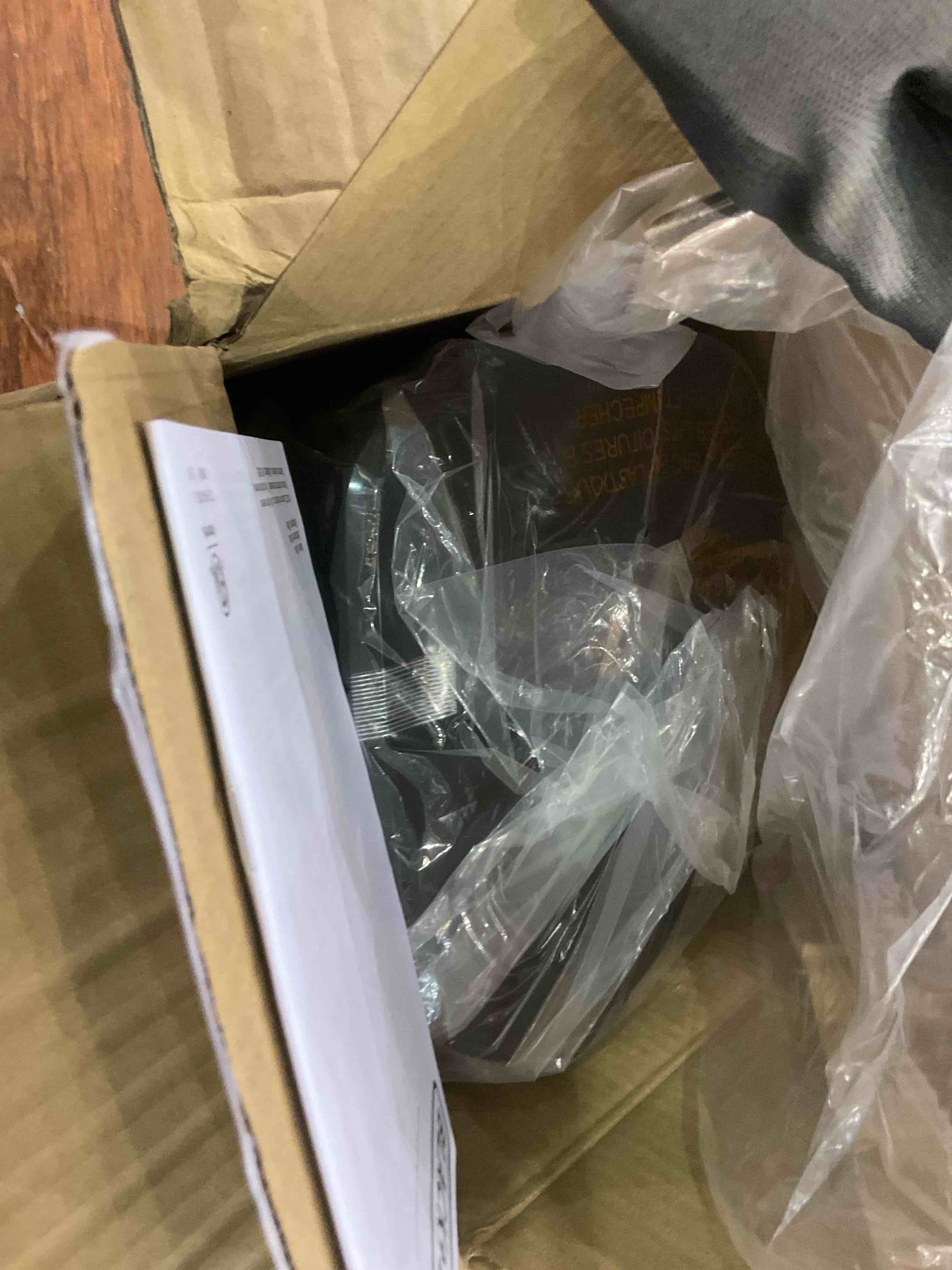 https://s3.amazonaws.com/lotting-images-prod/BargainHunt/EXS01207840_1712847706126.jpeg