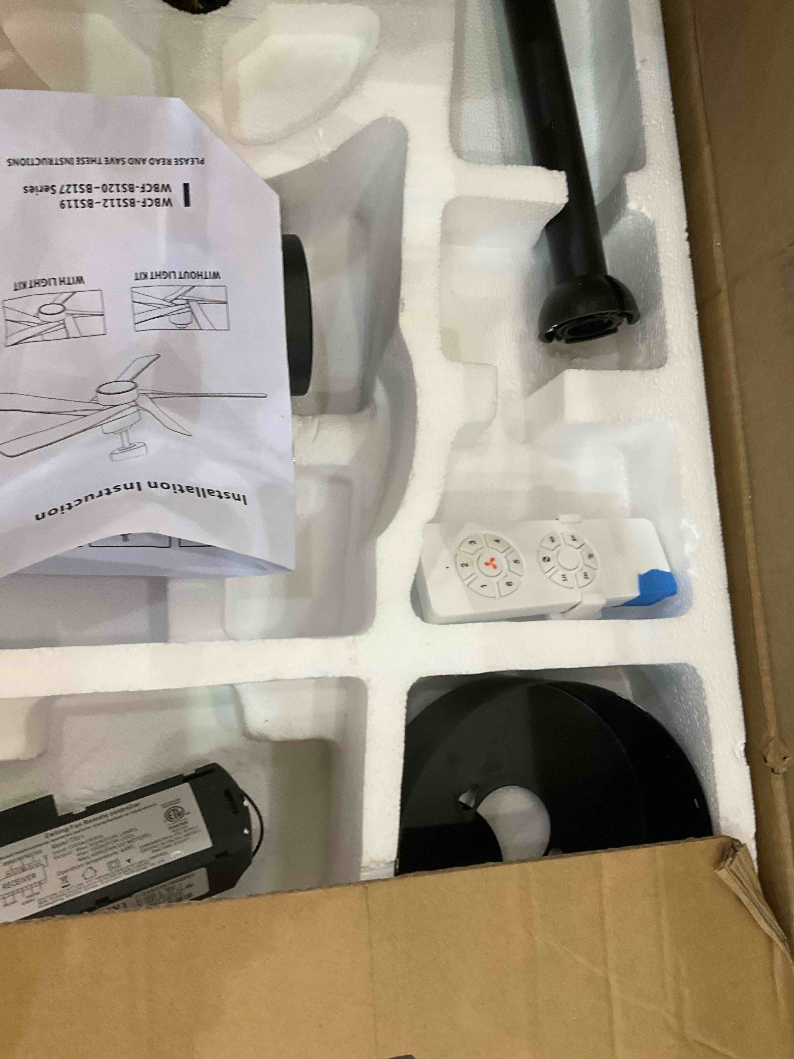 https://s3.amazonaws.com/lotting-images-prod/BargainHunt/EXS01207992_1712935875423.jpeg