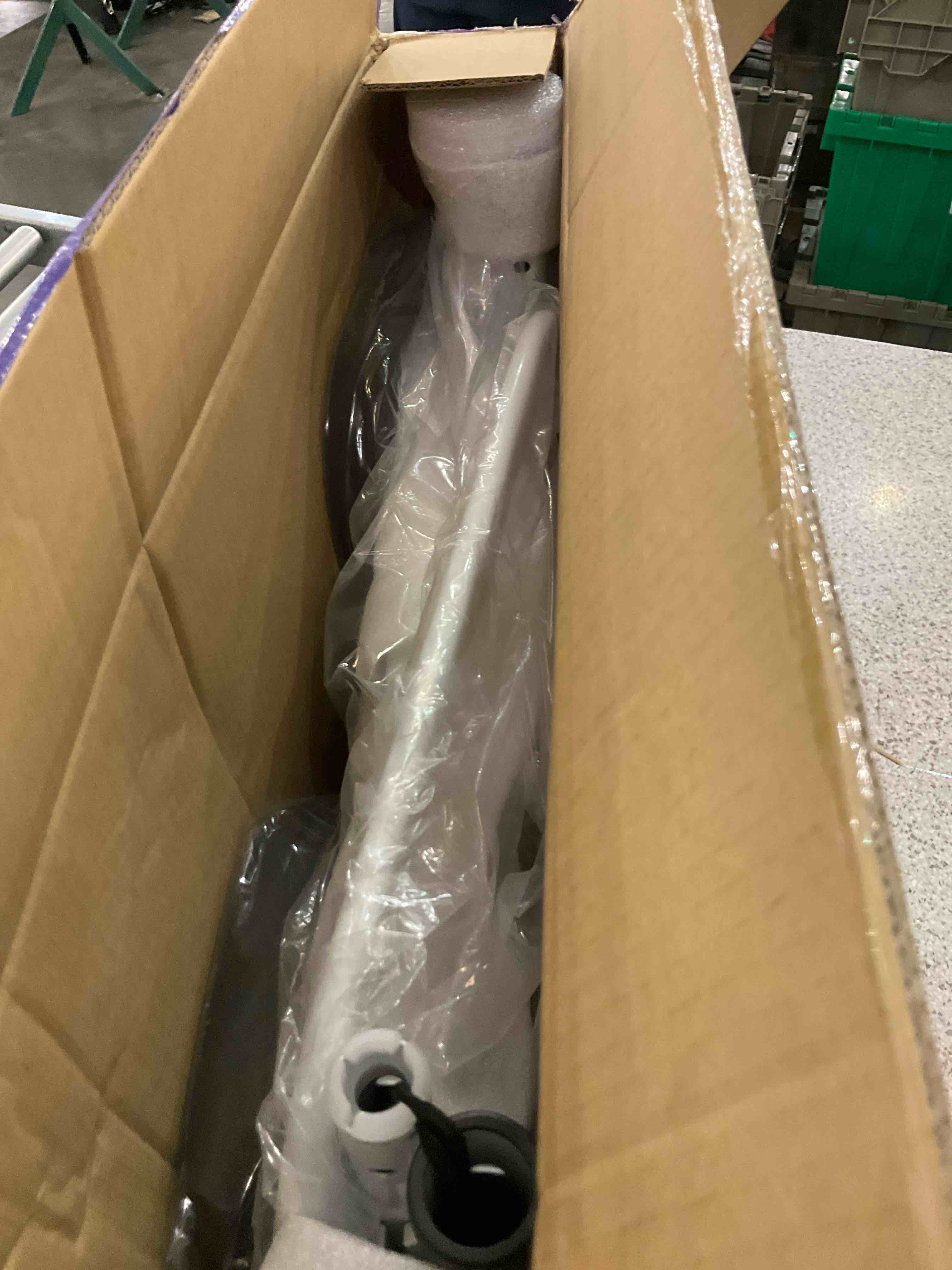 https://s3.amazonaws.com/lotting-images-prod/BargainHunt/EXS01208011_1715019912654.jpeg