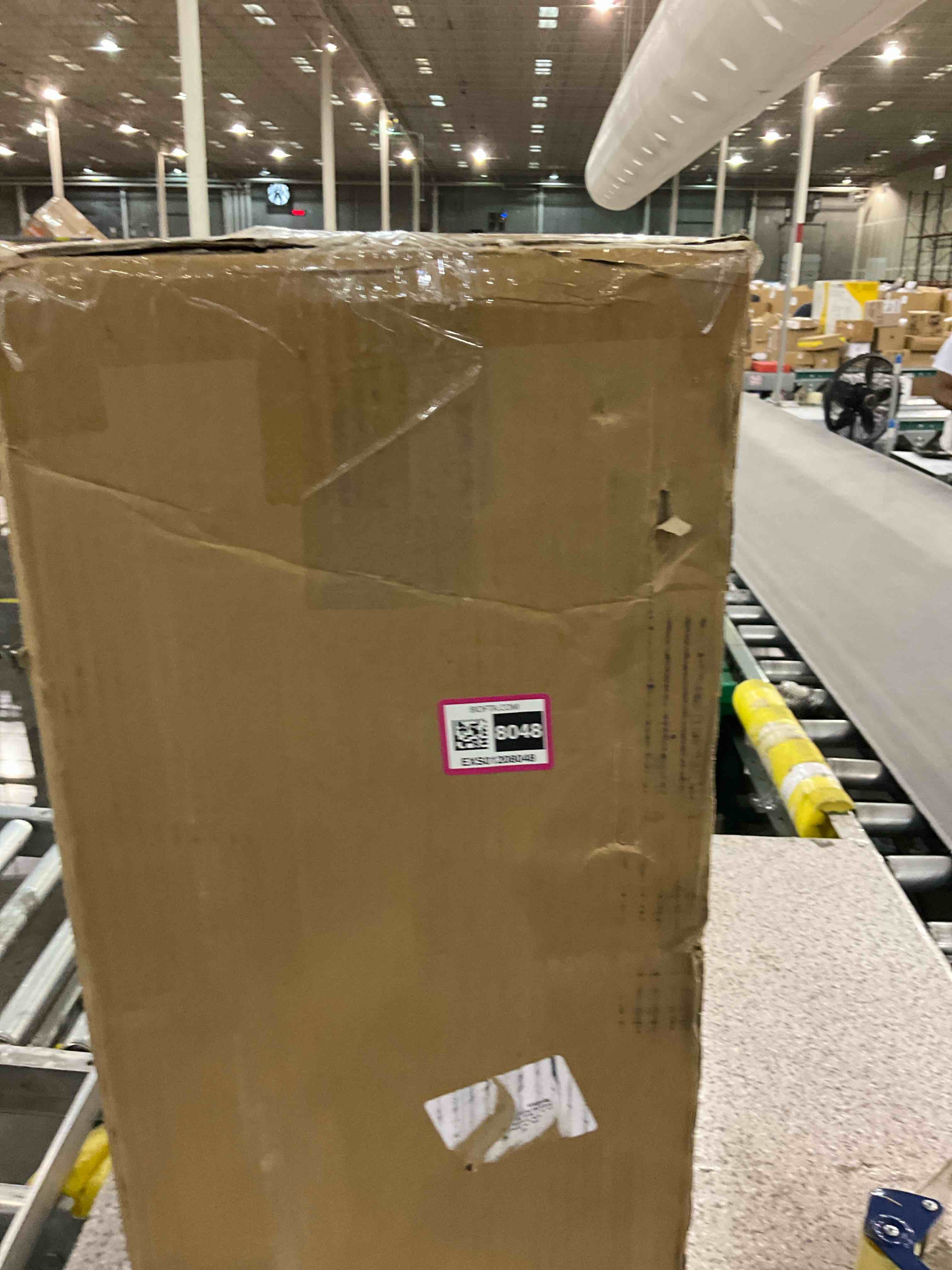 https://s3.amazonaws.com/lotting-images-prod/BargainHunt/EXS01208048_1715166790721.jpeg
