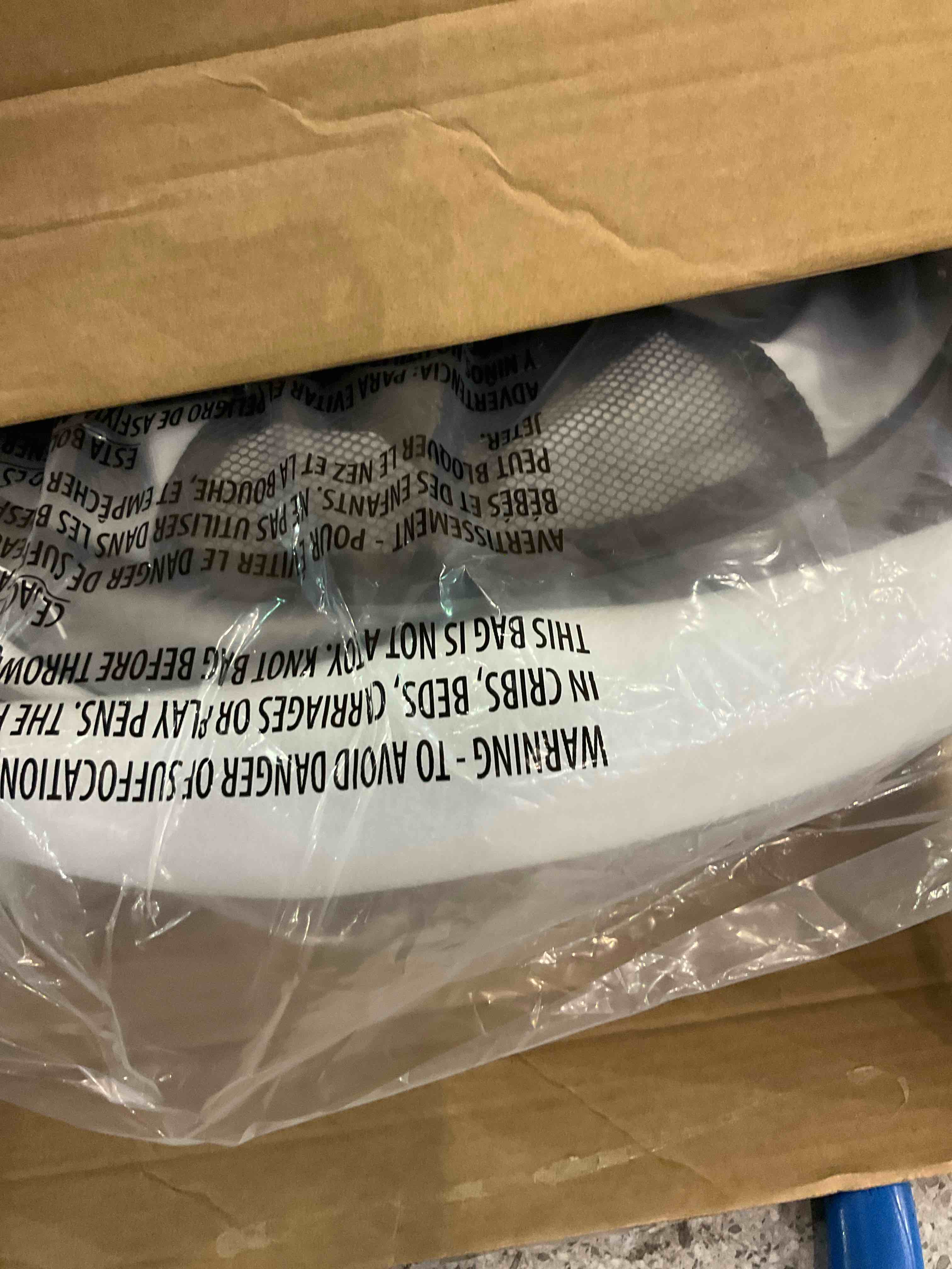 https://s3.amazonaws.com/lotting-images-prod/BargainHunt/EXS01208049_1715166874021.jpeg