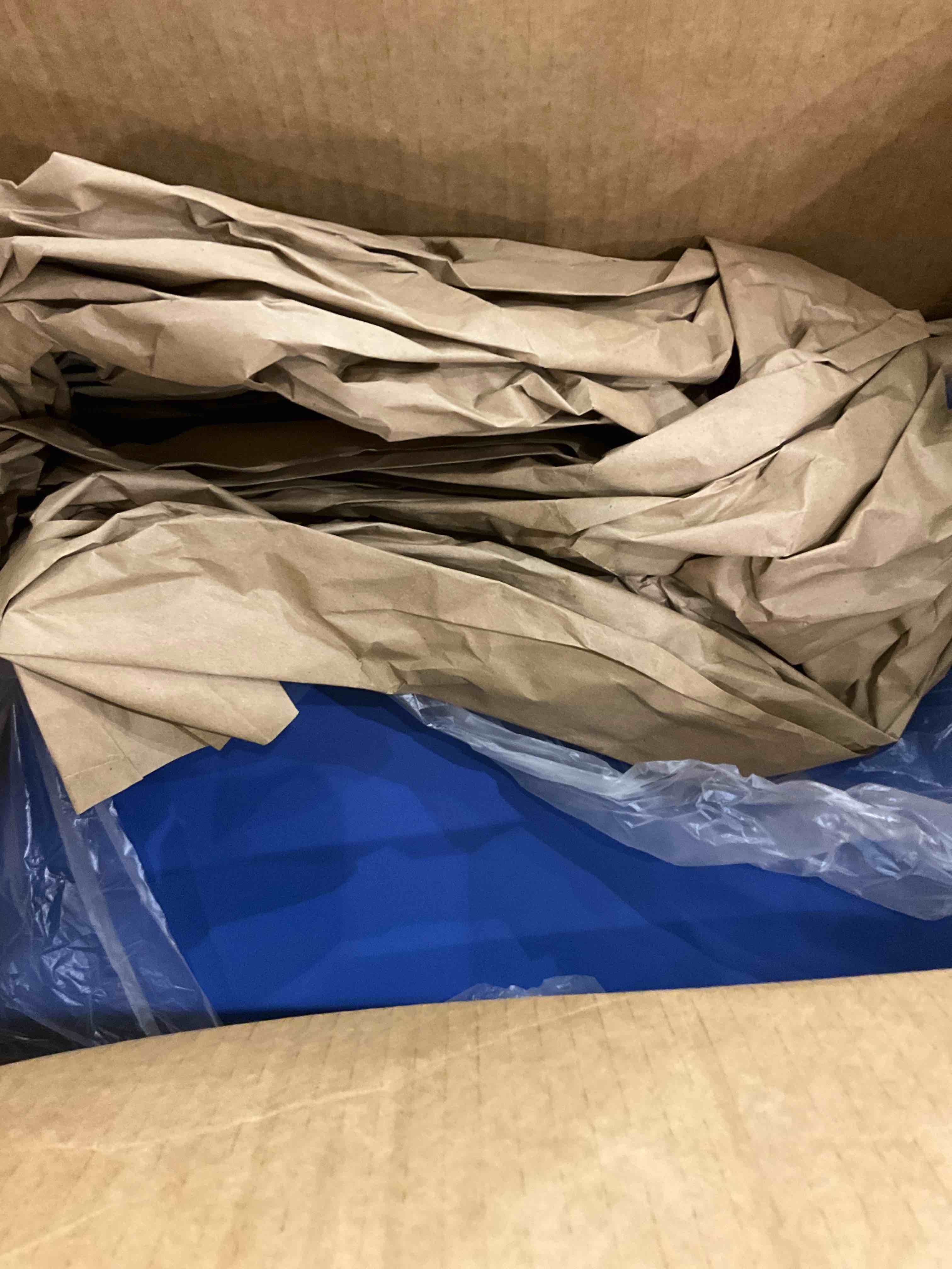 https://s3.amazonaws.com/lotting-images-prod/BargainHunt/EXS01208054_1715167631185.jpeg