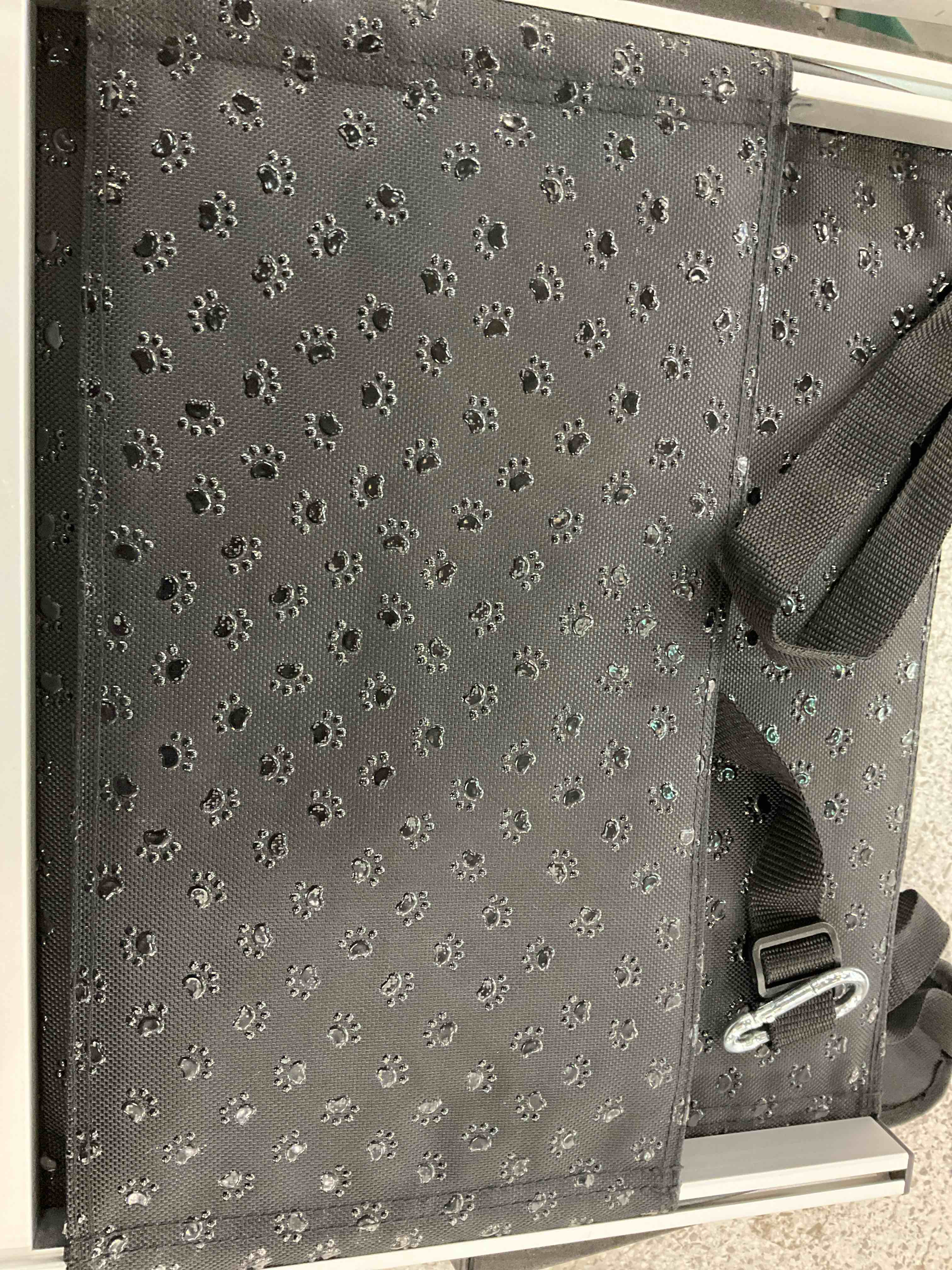 https://s3.amazonaws.com/lotting-images-prod/BargainHunt/EXS01208251_1715262342421.jpeg