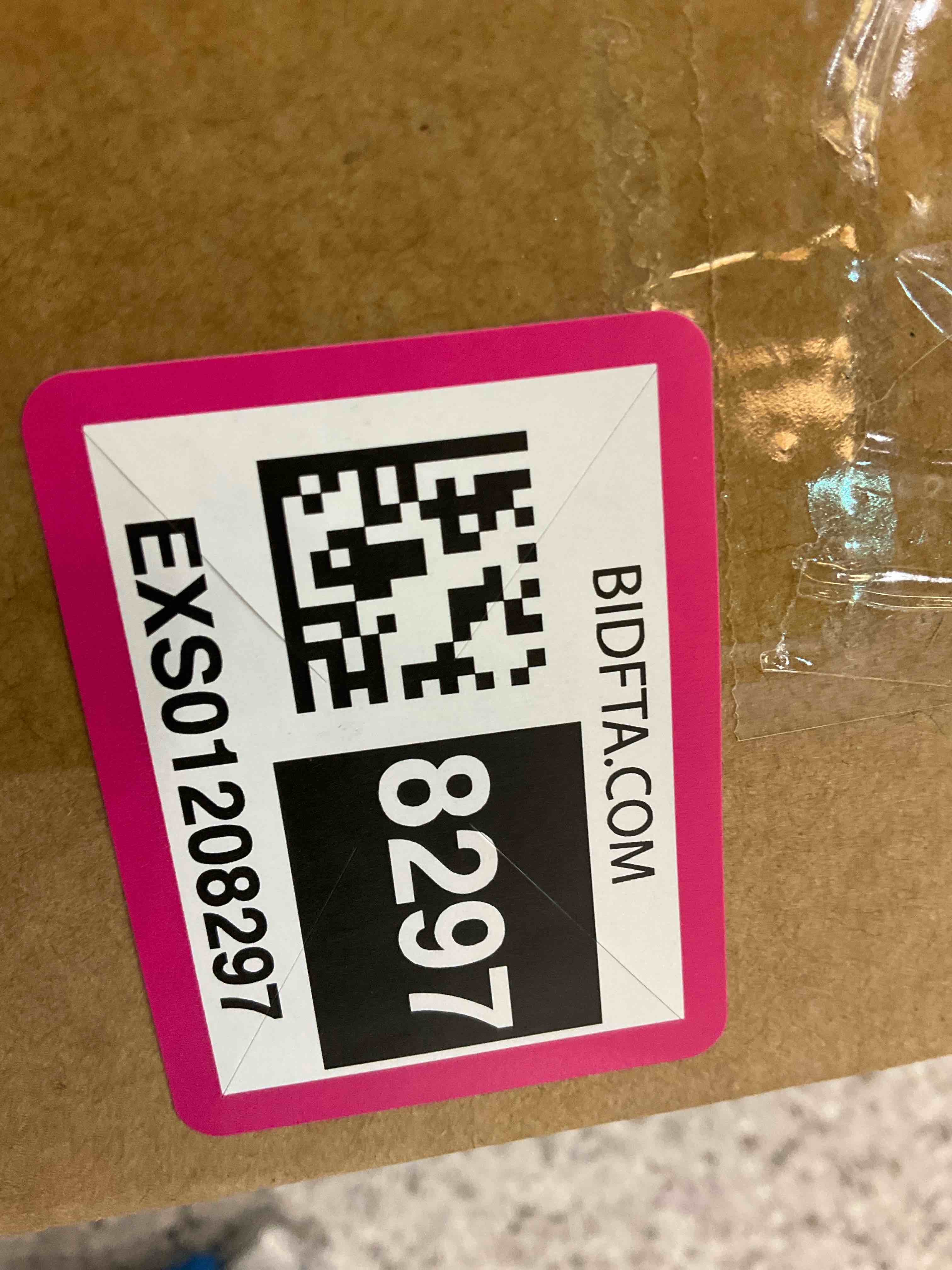 https://s3.amazonaws.com/lotting-images-prod/BargainHunt/EXS01208297_1715268809820.jpeg