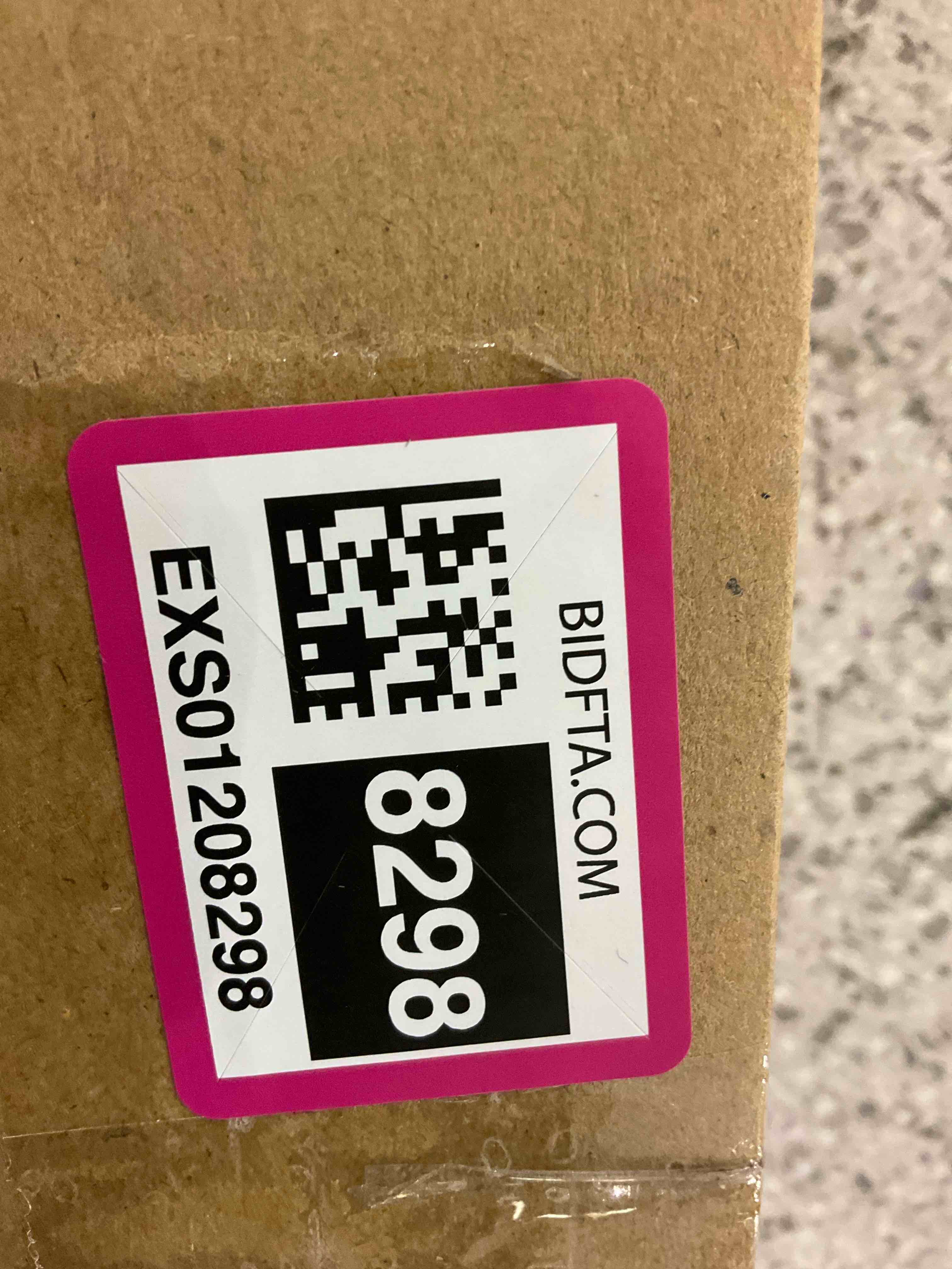 https://s3.amazonaws.com/lotting-images-prod/BargainHunt/EXS01208298_1715268926157.jpeg