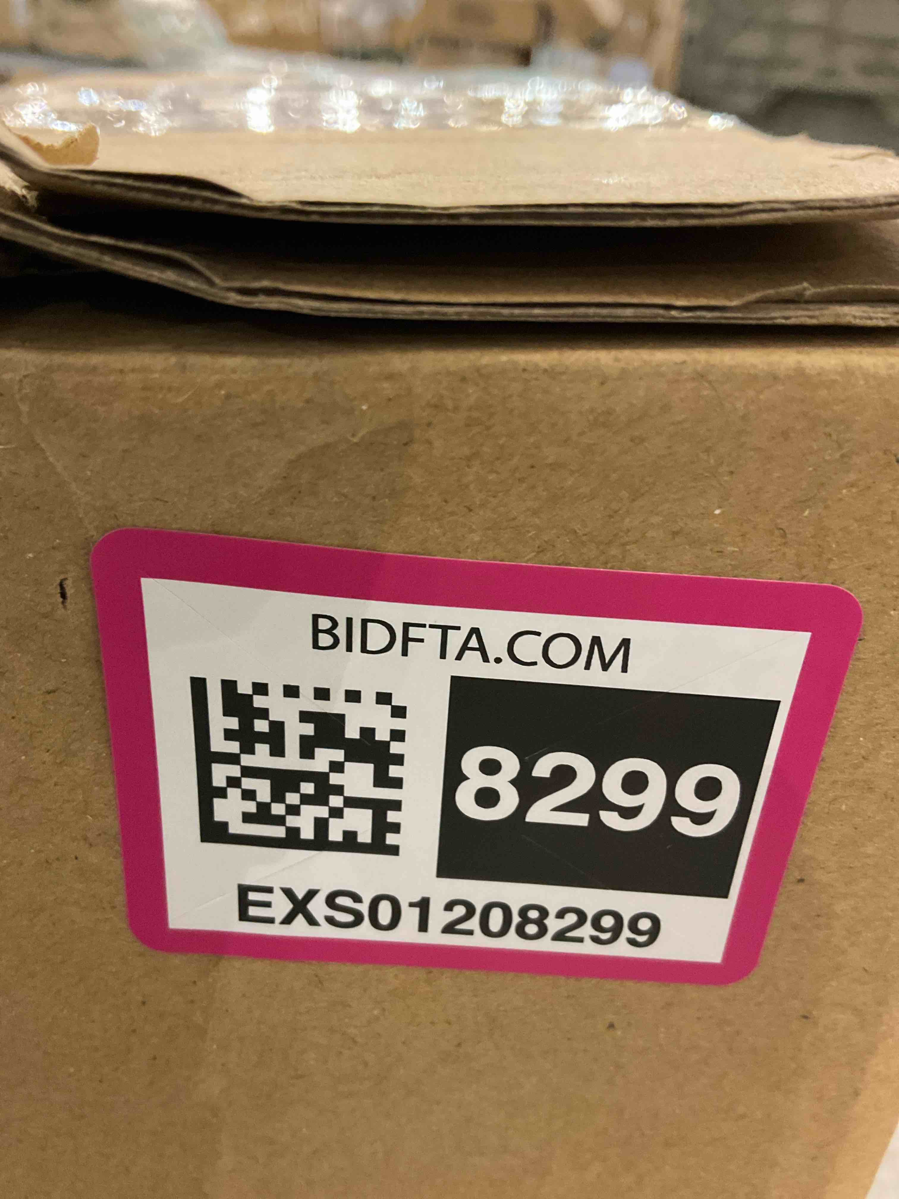 https://s3.amazonaws.com/lotting-images-prod/BargainHunt/EXS01208299_1715269004065.jpeg