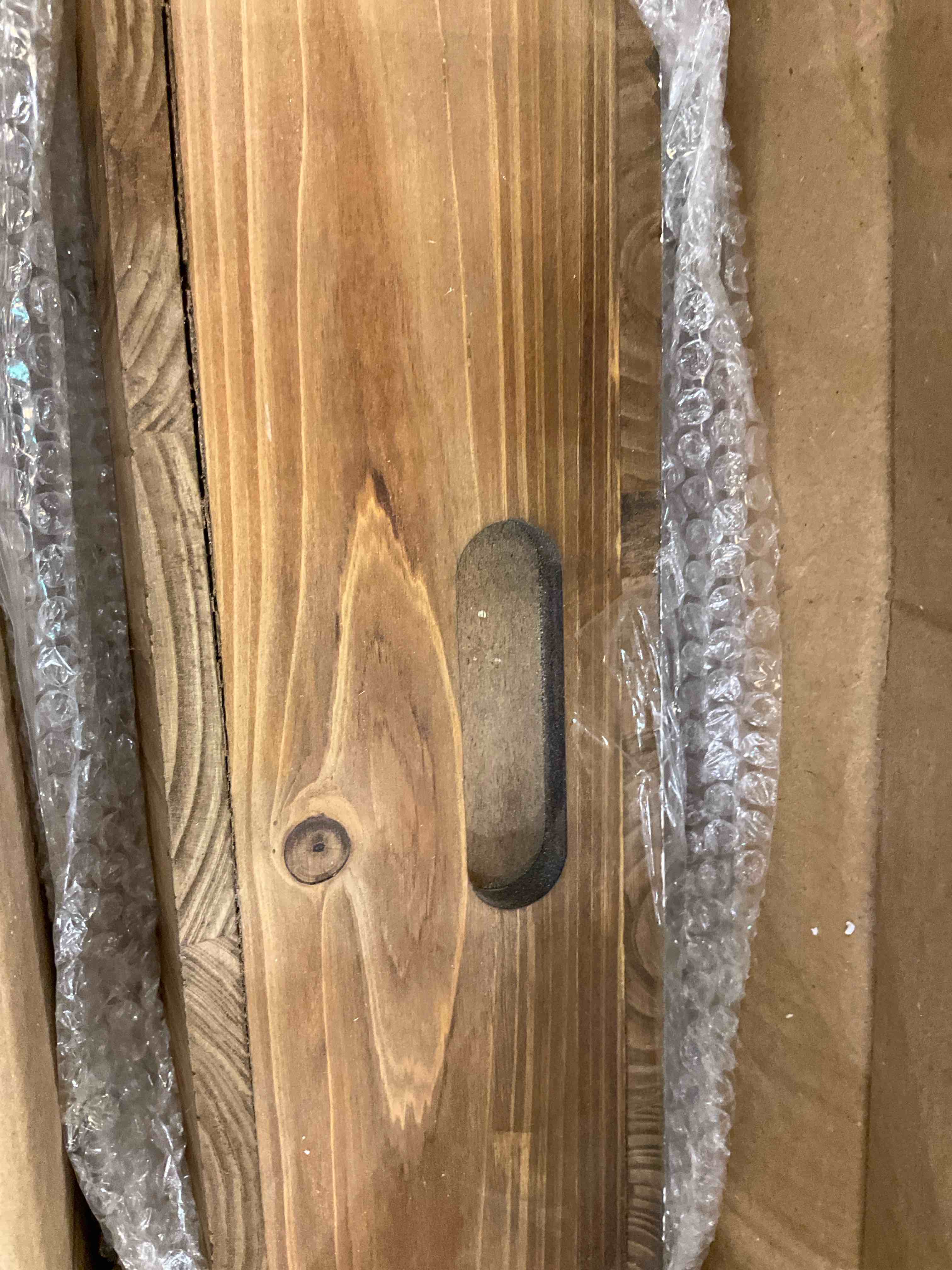 https://s3.amazonaws.com/lotting-images-prod/BargainHunt/EXS01208329_1715280161008.jpeg