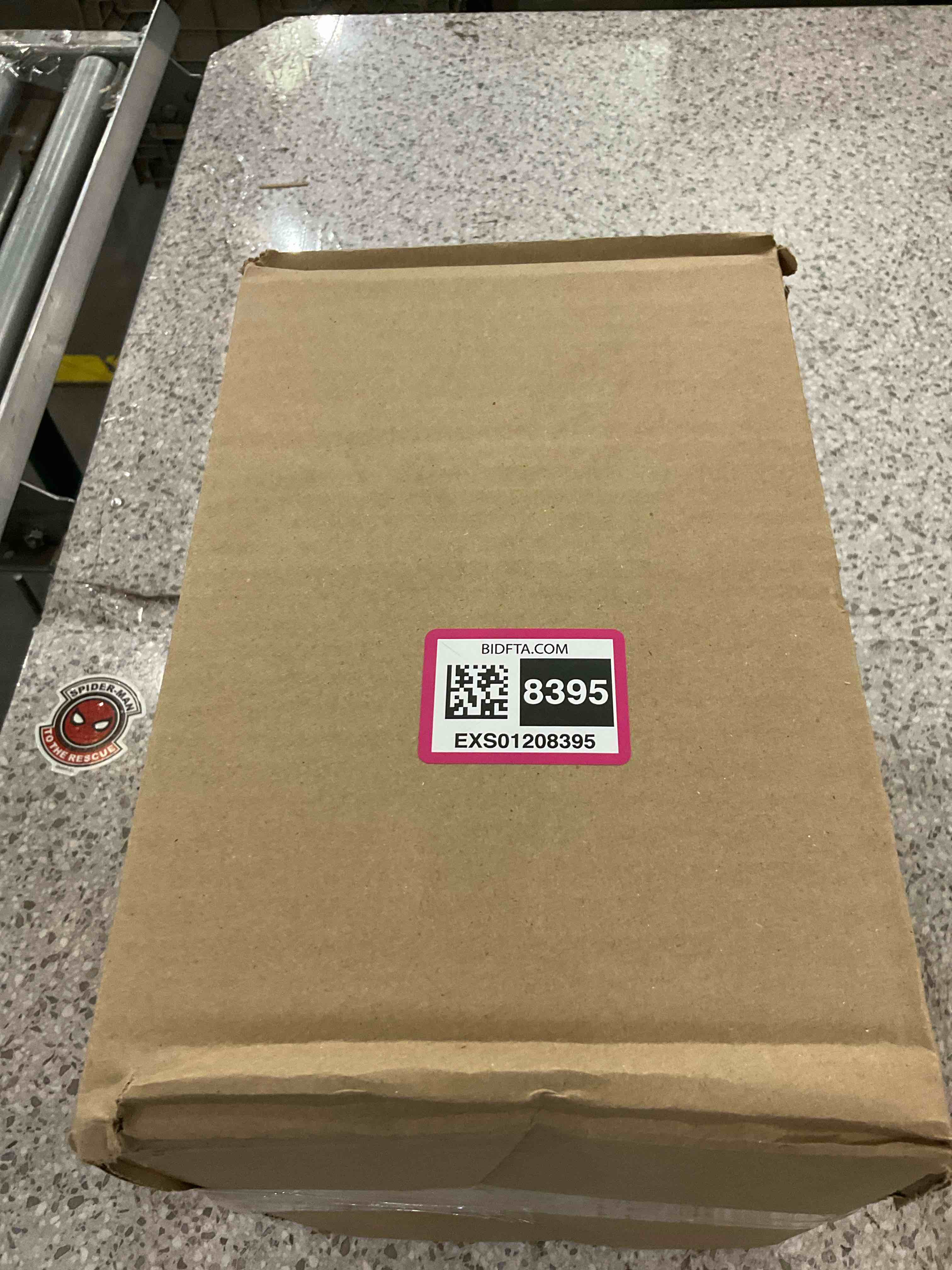https://s3.amazonaws.com/lotting-images-prod/BargainHunt/EXS01208395_1715345430599.jpeg