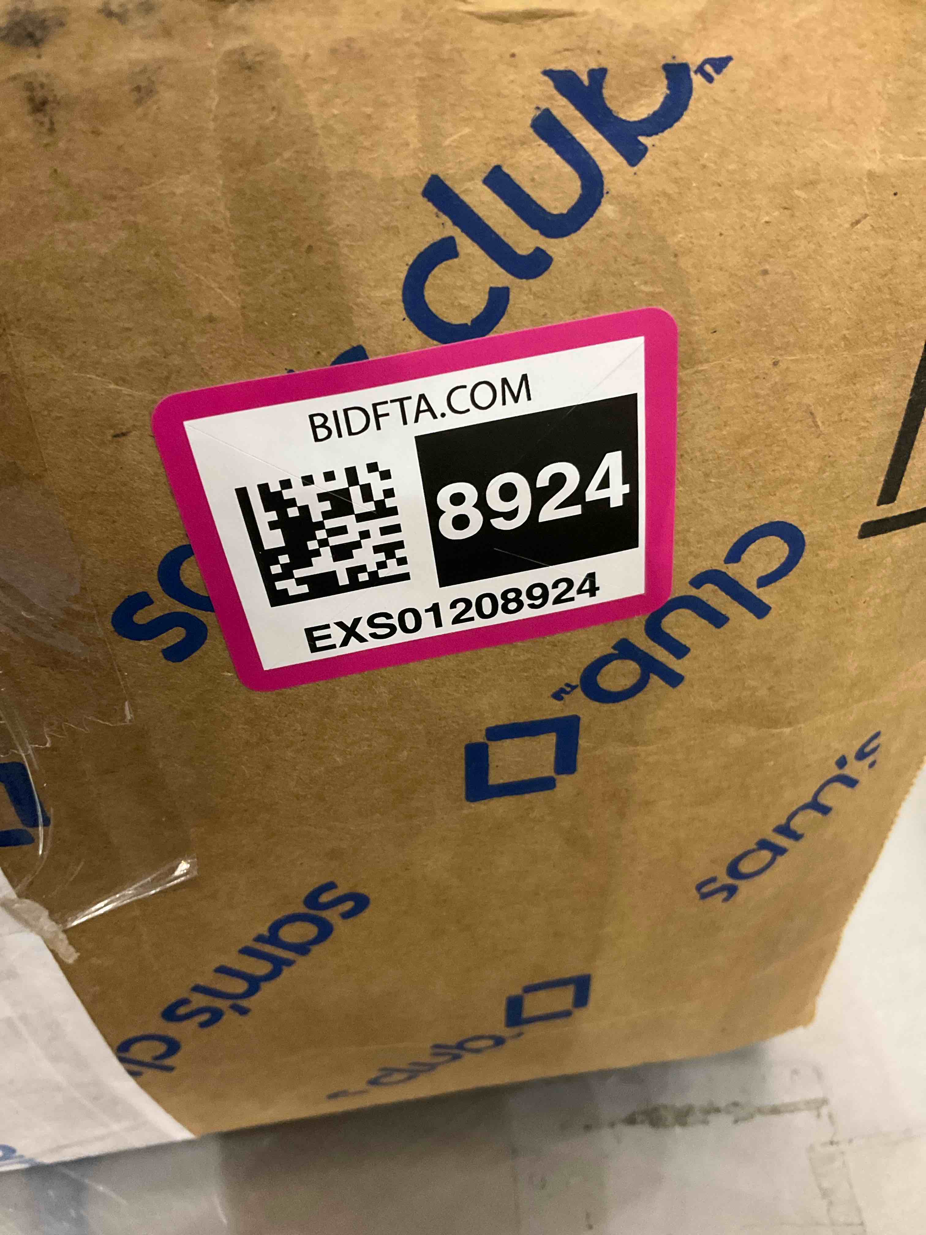 https://s3.amazonaws.com/lotting-images-prod/BargainHunt/EXS01208924_1713275221903.jpeg