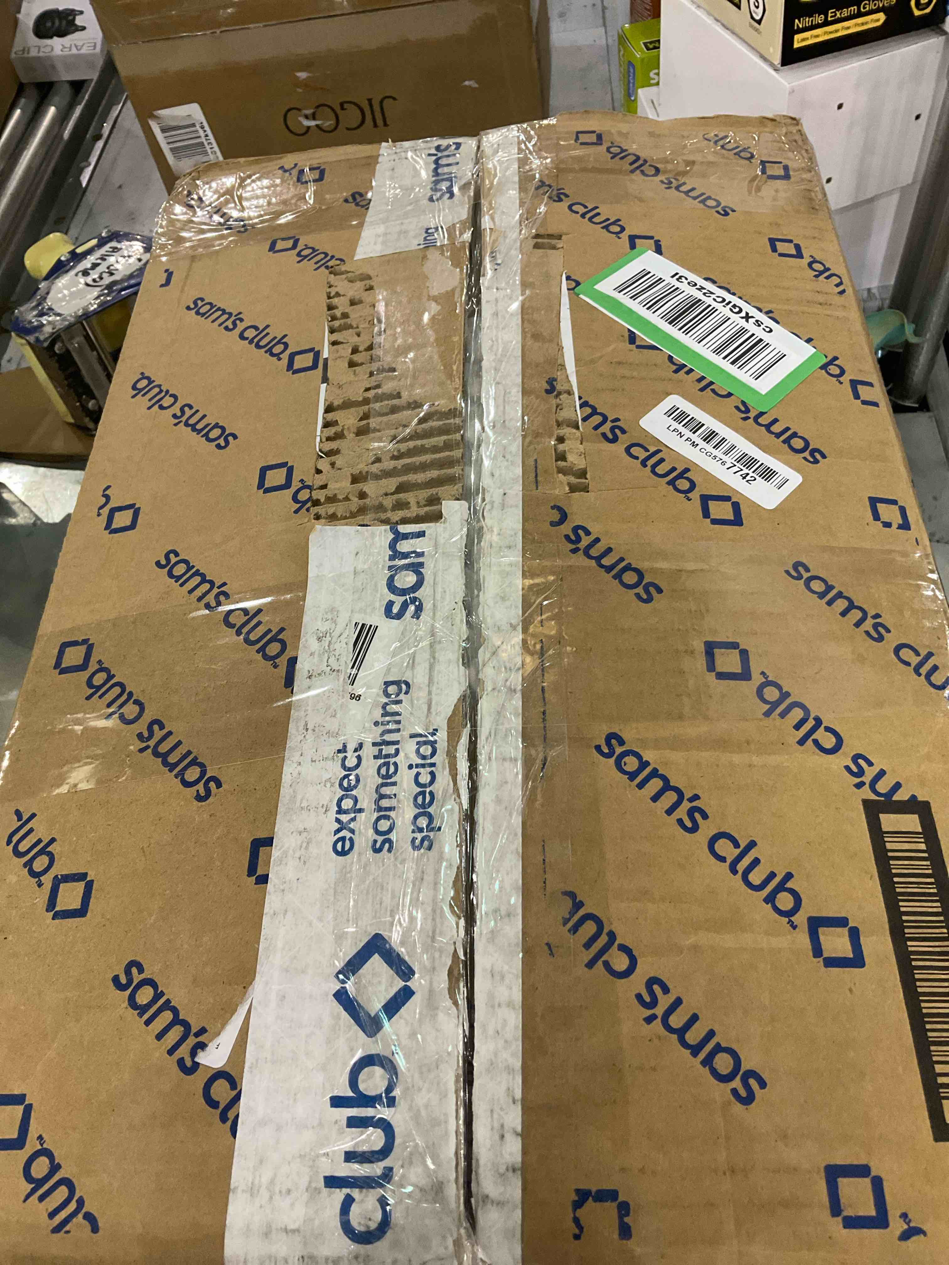 https://s3.amazonaws.com/lotting-images-prod/BargainHunt/EXS01208924_1713275224475.jpeg