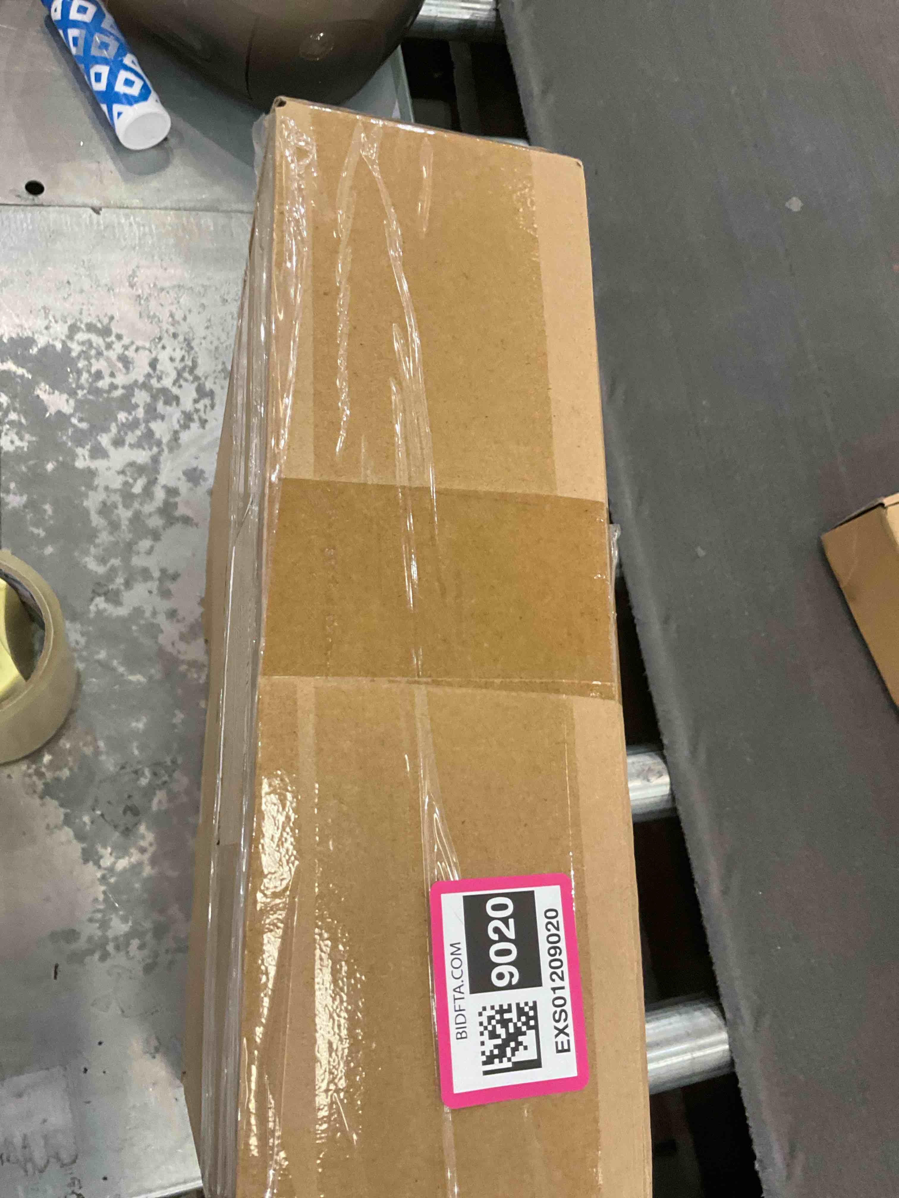 https://s3.amazonaws.com/lotting-images-prod/BargainHunt/EXS01209020_1712689981725.jpeg