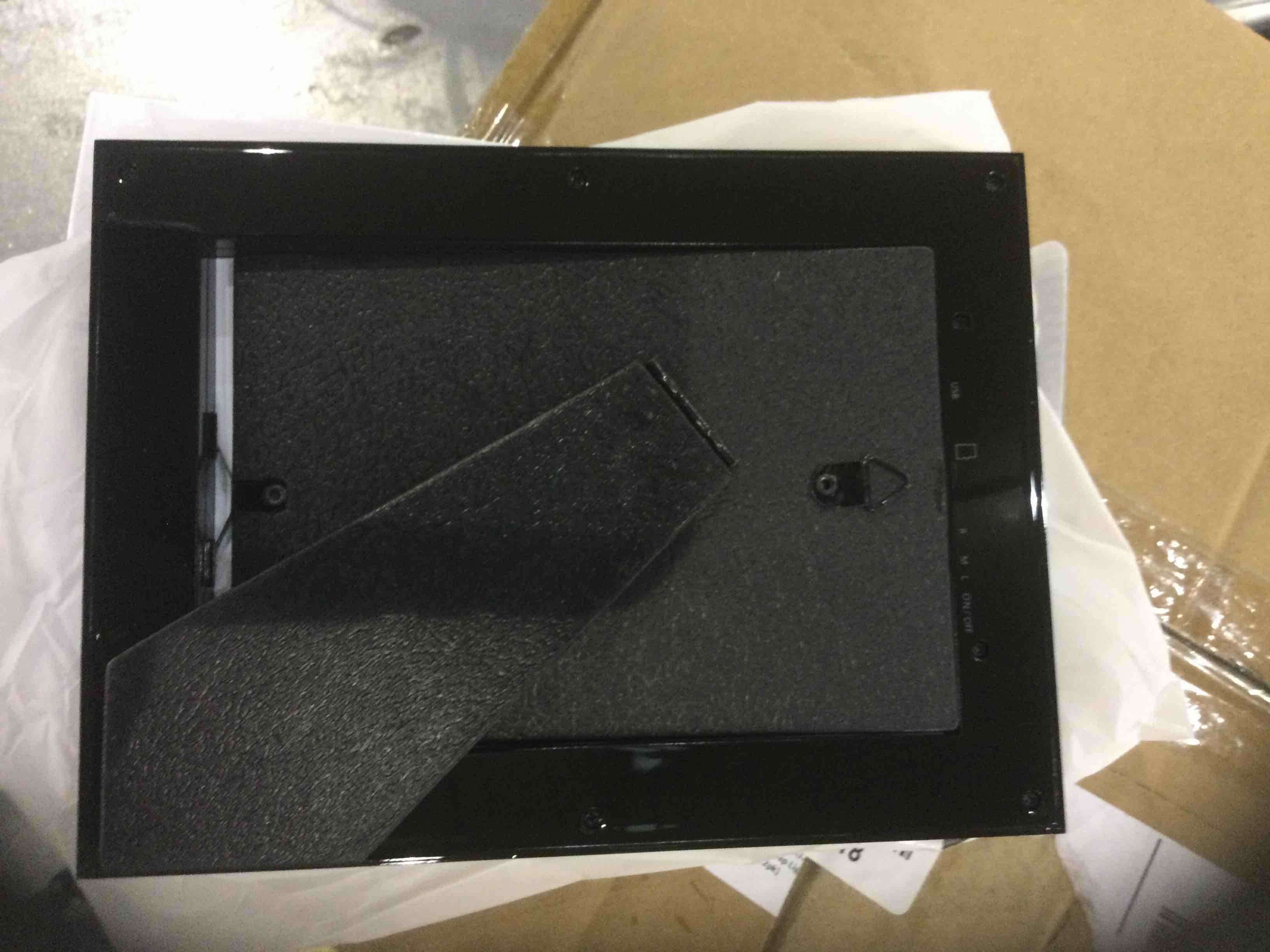 https://s3.amazonaws.com/lotting-images-prod/BargainHunt/EXS01209059_1712835197055.jpeg