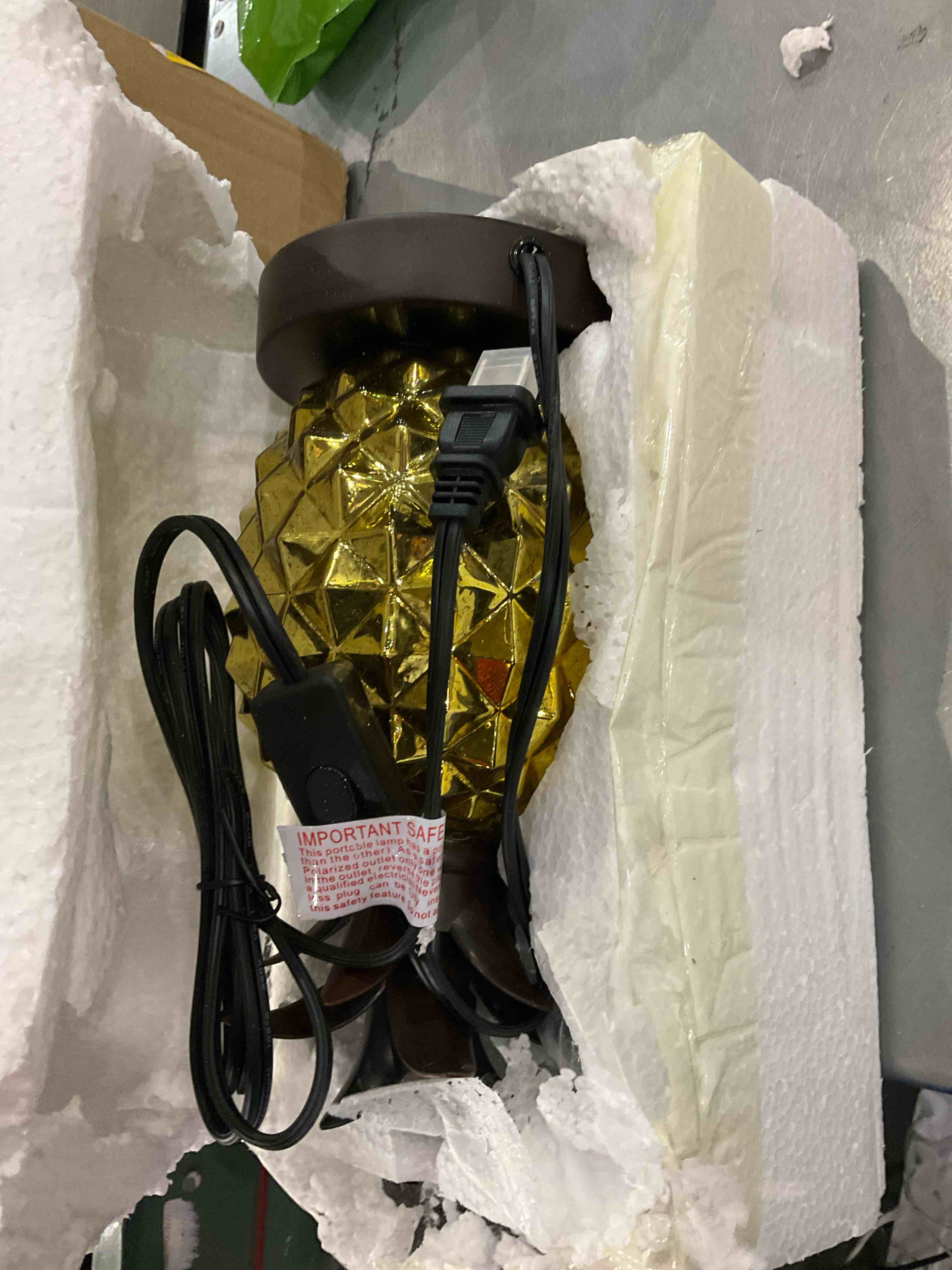 https://s3.amazonaws.com/lotting-images-prod/BargainHunt/EXS01209323_1715858850788.jpeg