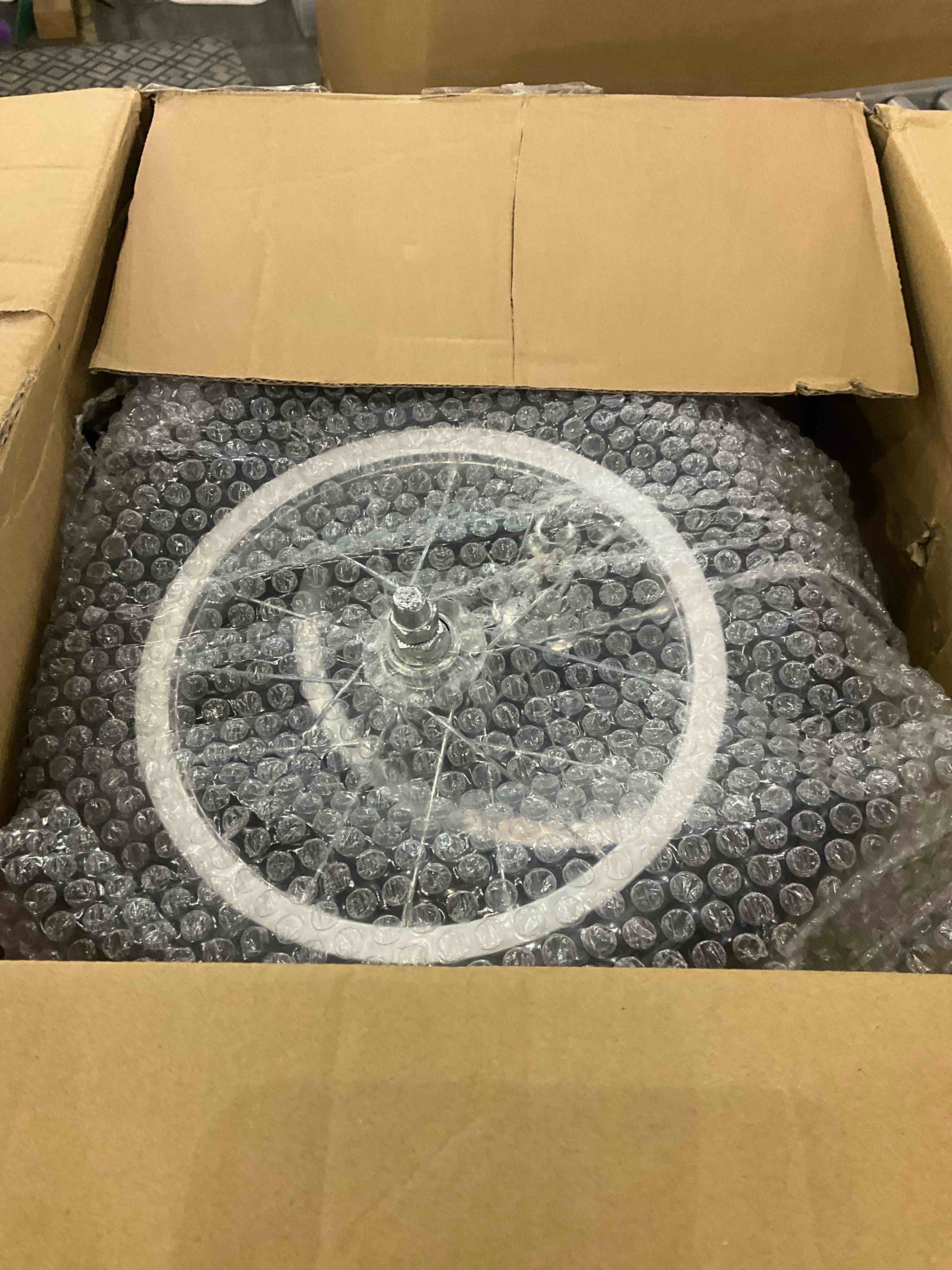 https://s3.amazonaws.com/lotting-images-prod/BargainHunt/EXS01209333_1715859932023.jpeg