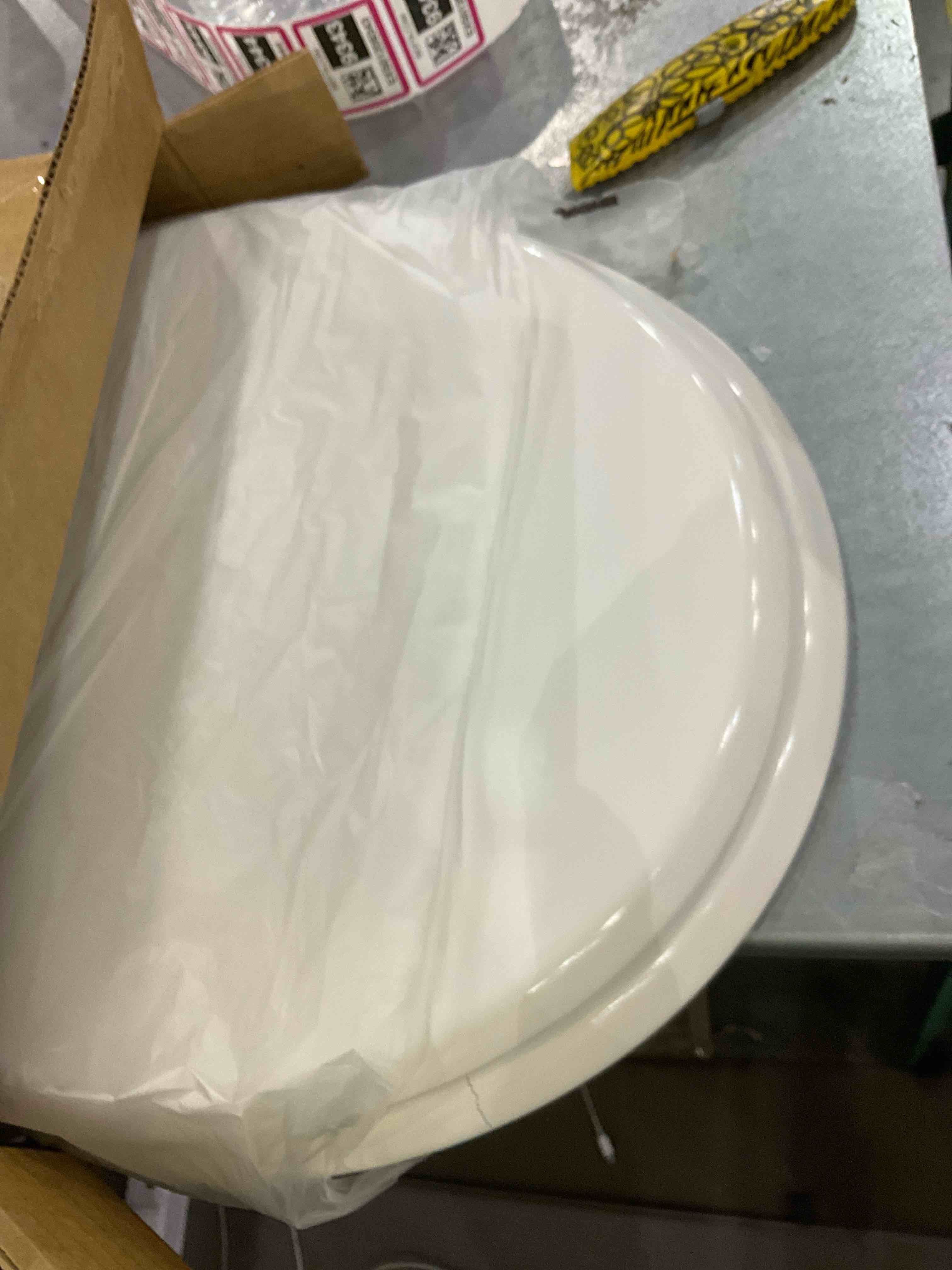 https://s3.amazonaws.com/lotting-images-prod/BargainHunt/EXS01209341_1716203637383.jpeg