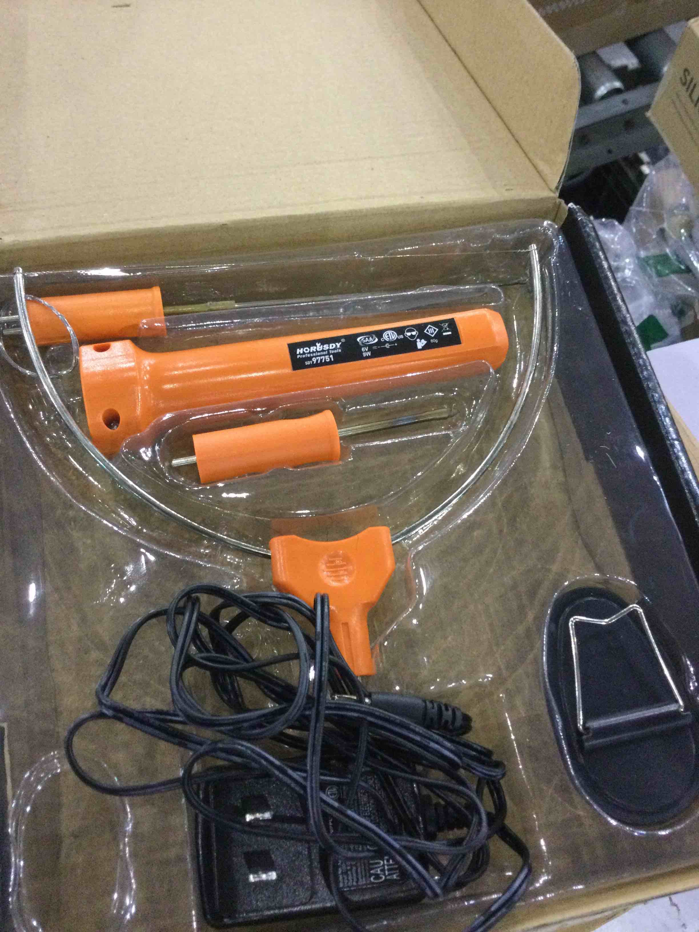 https://s3.amazonaws.com/lotting-images-prod/BargainHunt/EXS01209572_1712834514973.jpeg