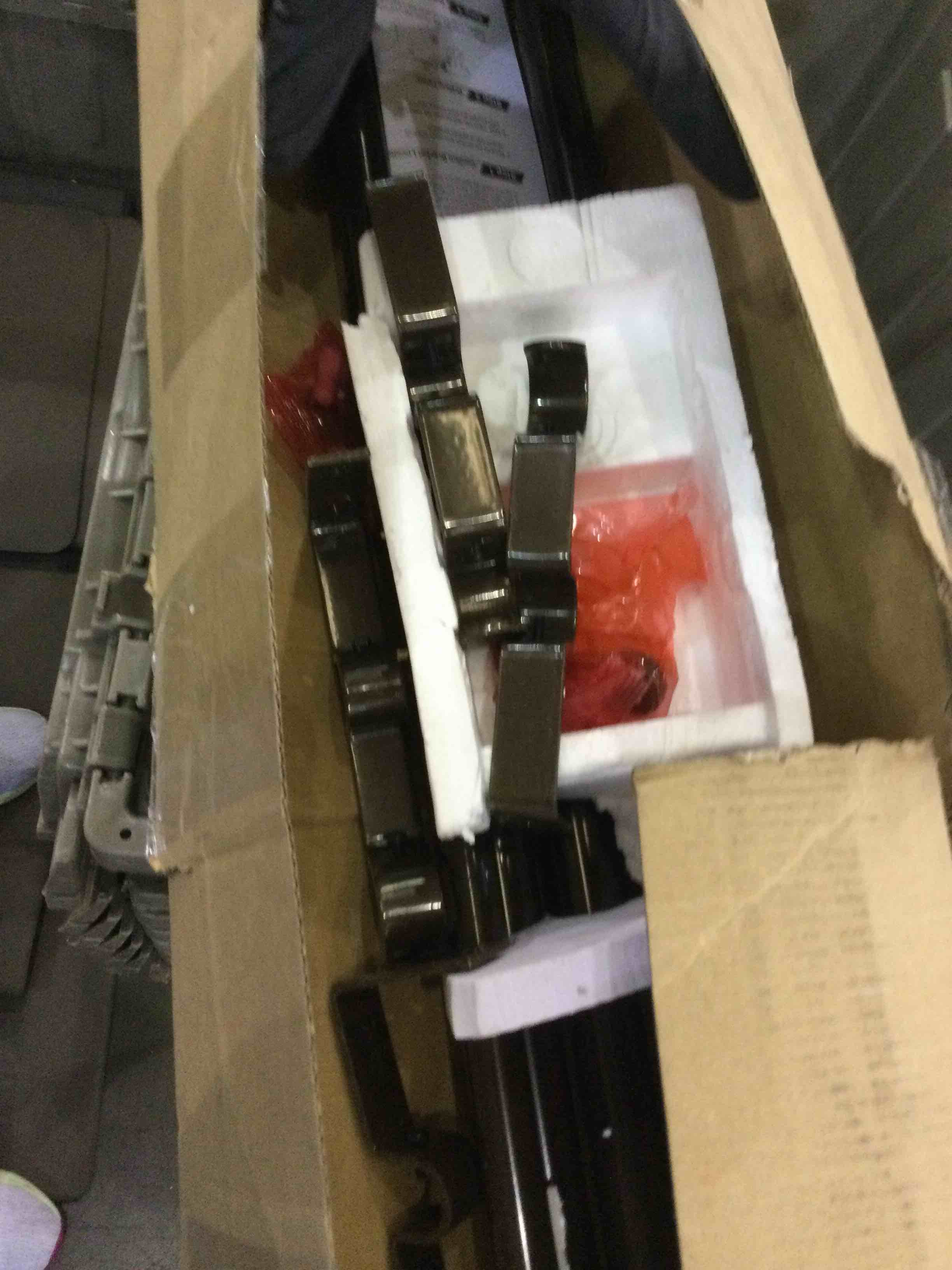 https://s3.amazonaws.com/lotting-images-prod/BargainHunt/EXS01209678_1712850117512.jpeg