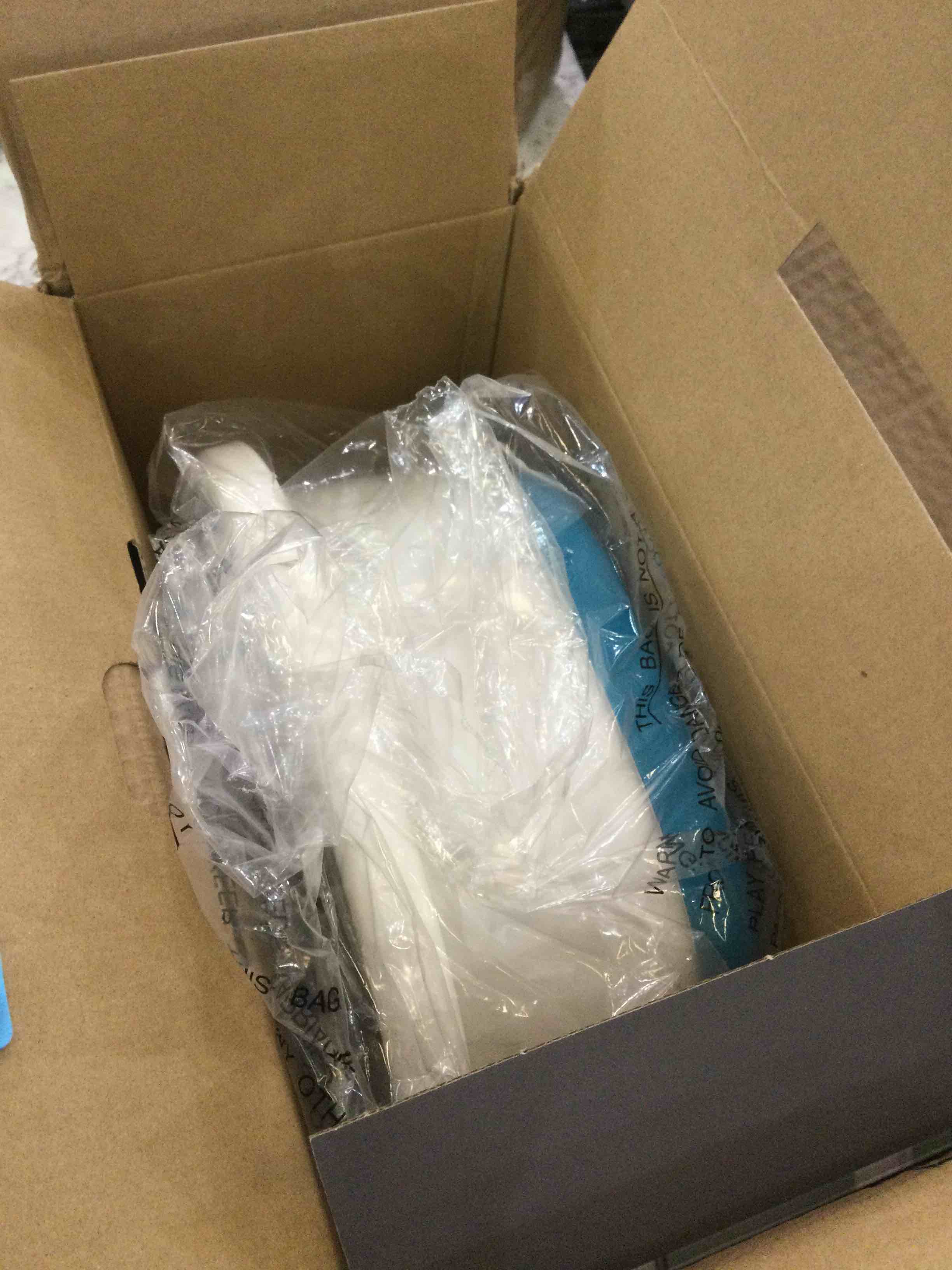 HoMedics Bubble Mate Foot Spa, Toe Touch Controlled Foot Bath with Invigorating Bubbles and Splash Proof, Raised Massage nodes and Removable Pumice Stone