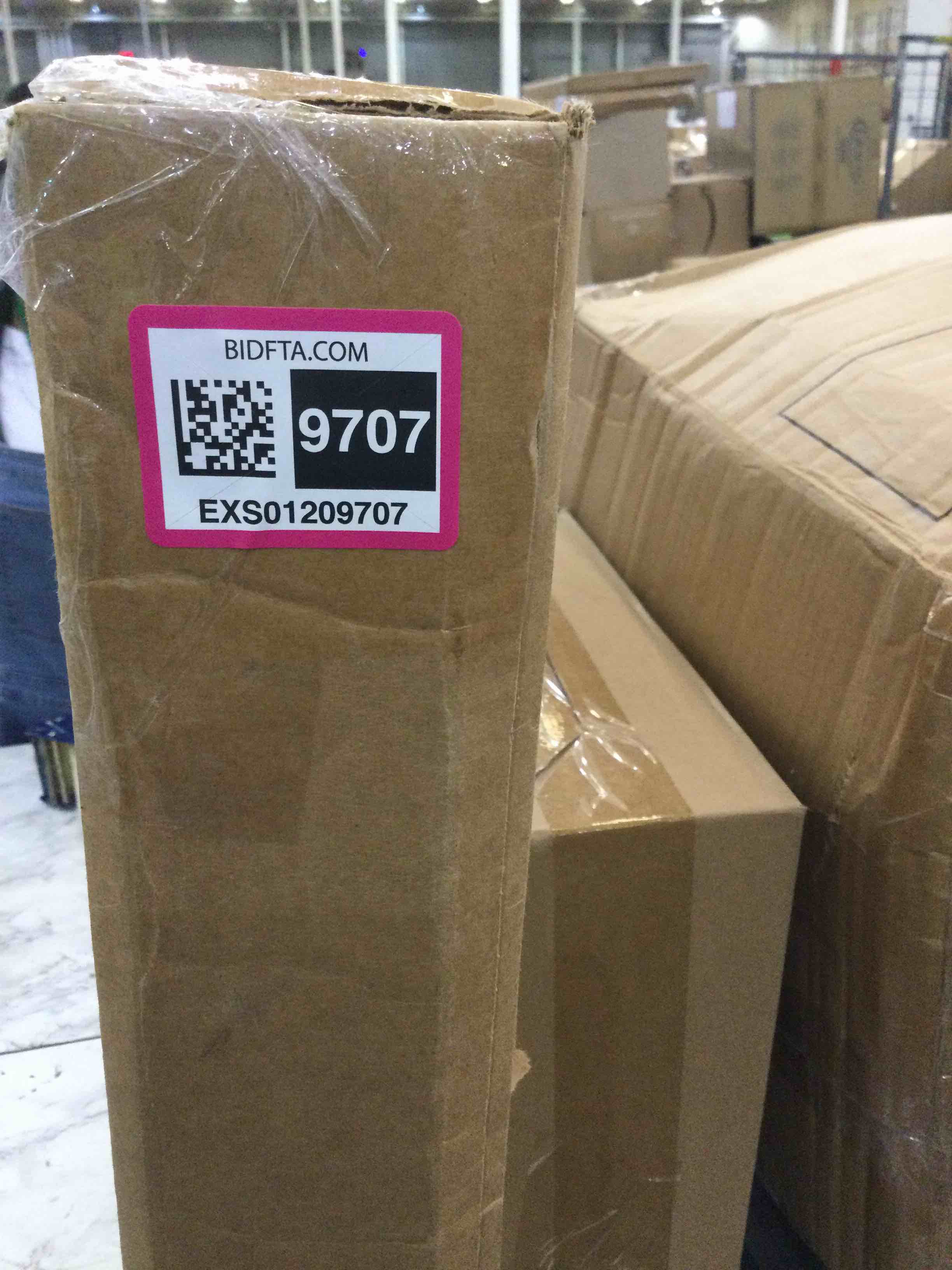 https://s3.amazonaws.com/lotting-images-prod/BargainHunt/EXS01209707_1712856424790.jpeg