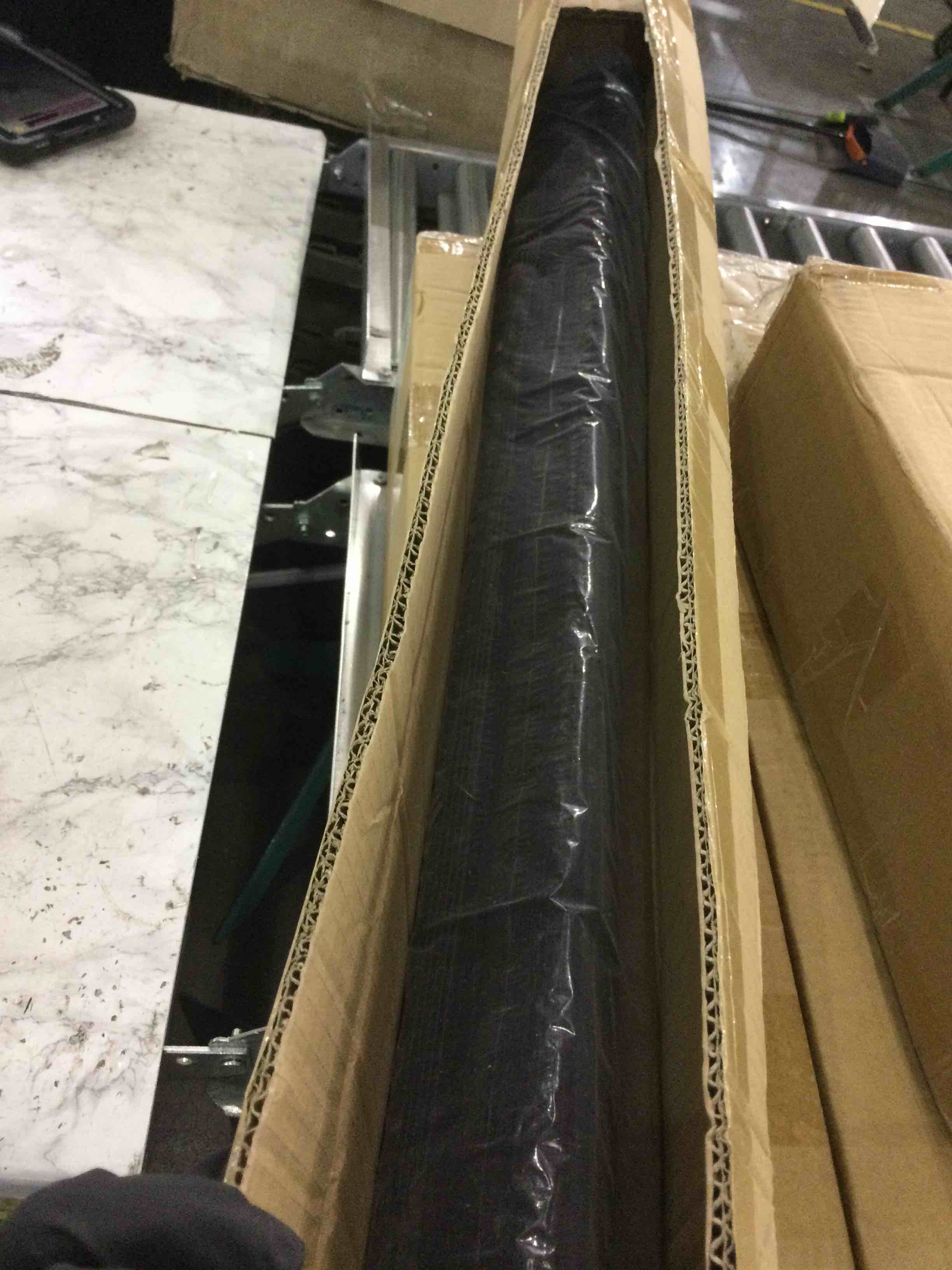 https://s3.amazonaws.com/lotting-images-prod/BargainHunt/EXS01209985_1713181395592.jpeg