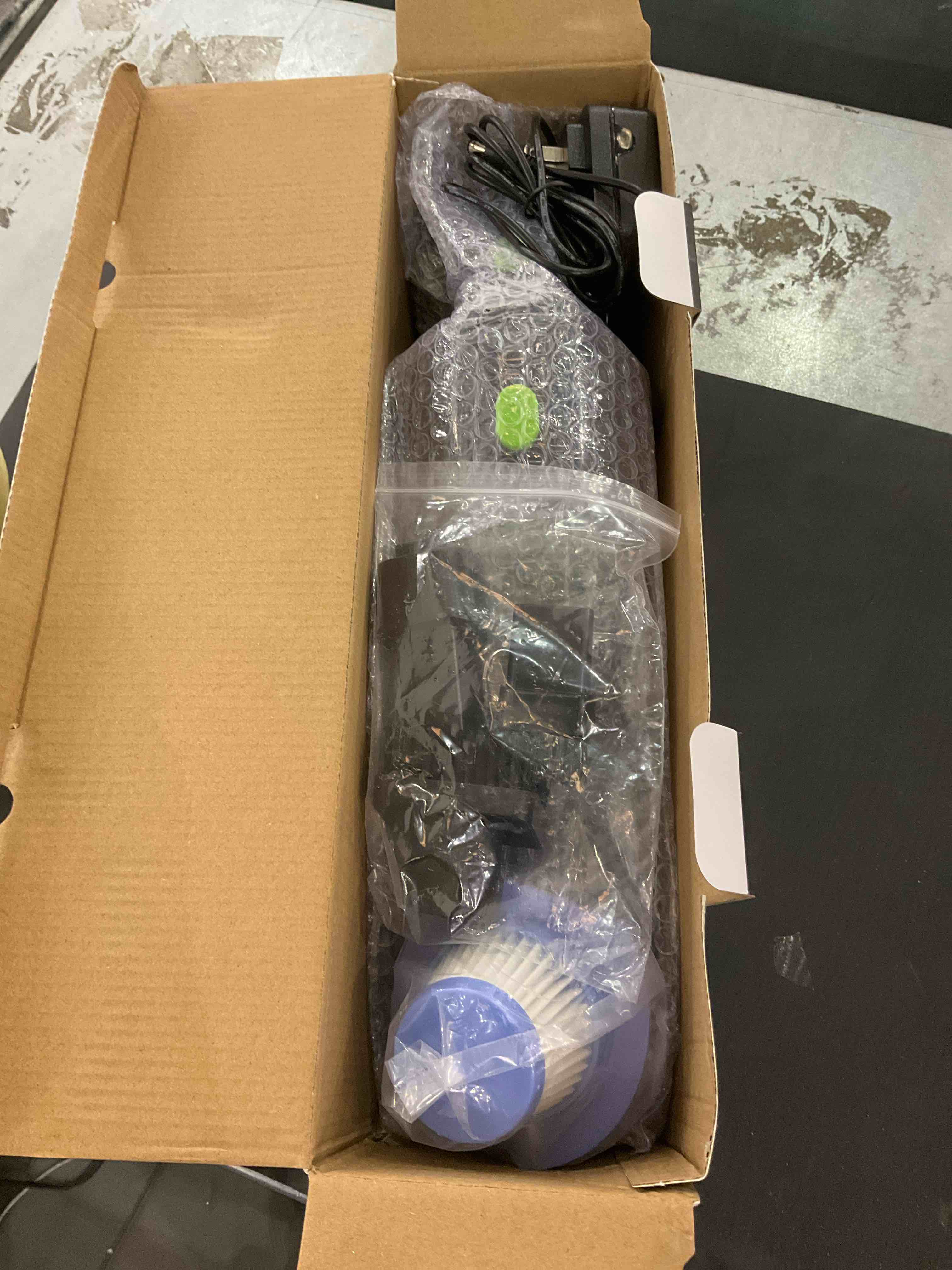 absob Handheld Vacuum, High Power Car Vacuum Cleaner Cordless,Lightweight Mini Portable Rechargeable Vacuum Cleaner with Multipurpose Nozzles,for Home and Car (Black-Green)