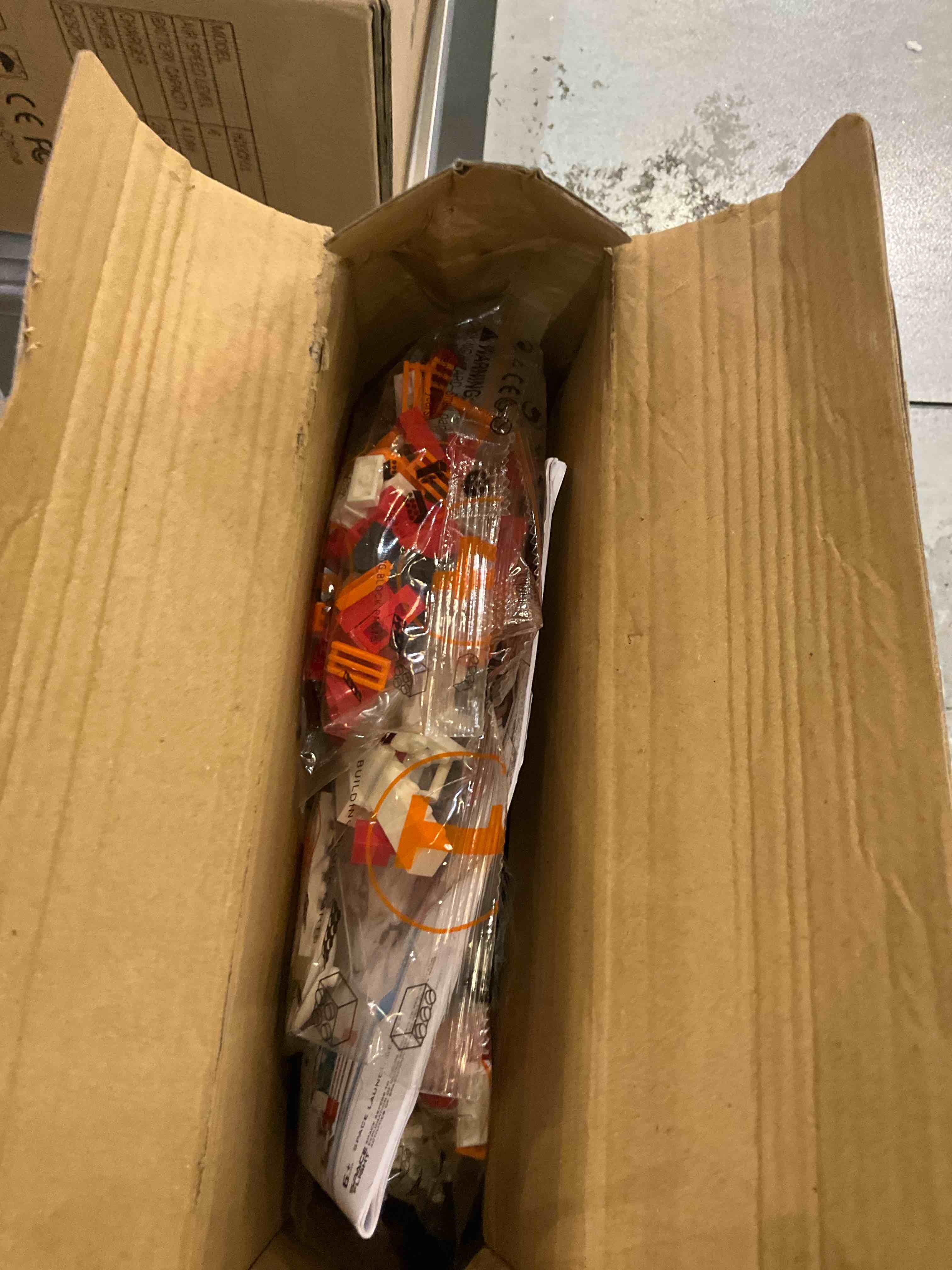 https://s3.amazonaws.com/lotting-images-prod/BargainHunt/EXS01210180_1711549628222.jpeg