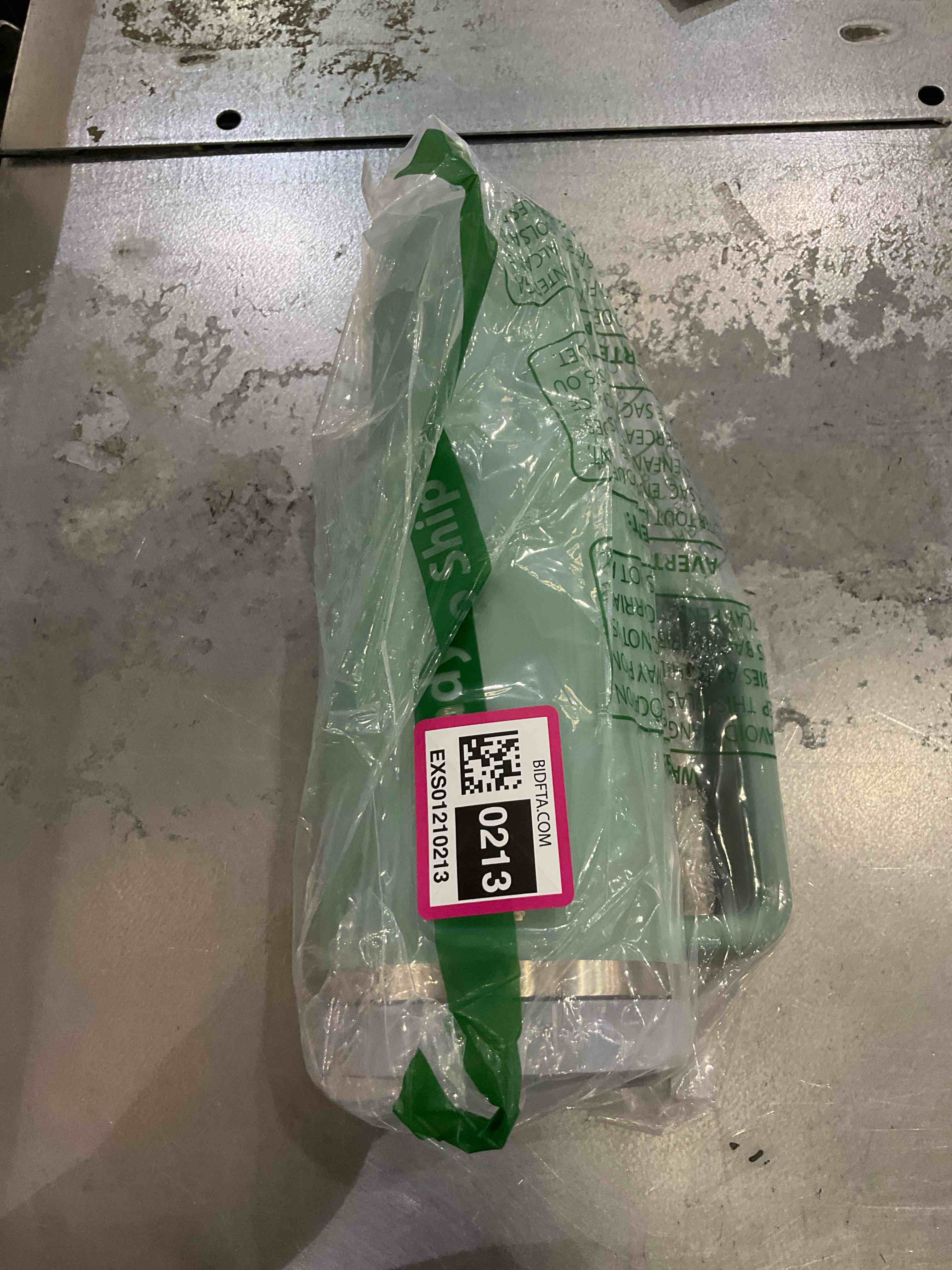 https://s3.amazonaws.com/lotting-images-prod/BargainHunt/EXS01210213_1711545668482.jpeg