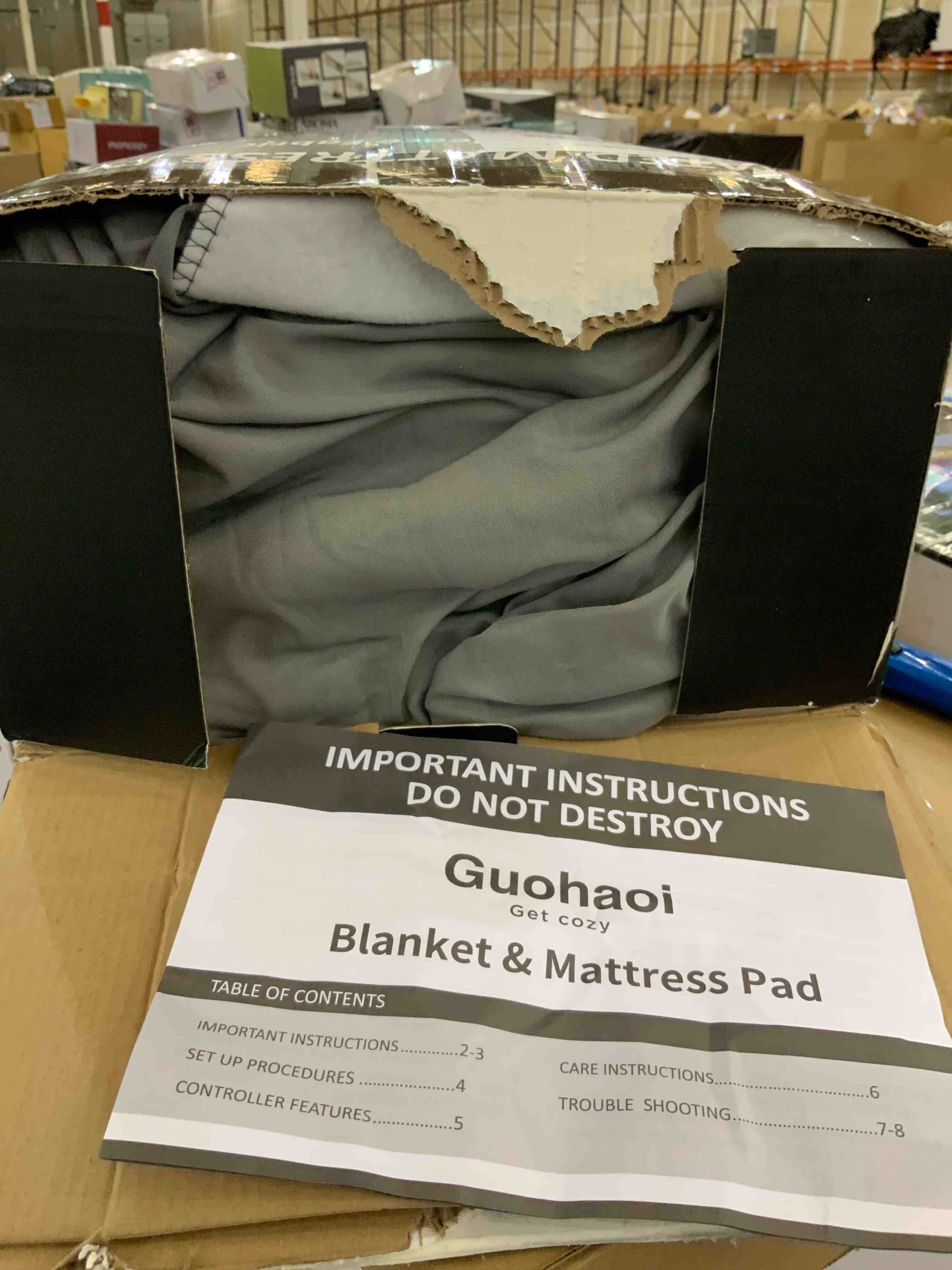 https://s3.amazonaws.com/lotting-images-prod/BargainHunt/EXS01210388_1711561917465.jpeg