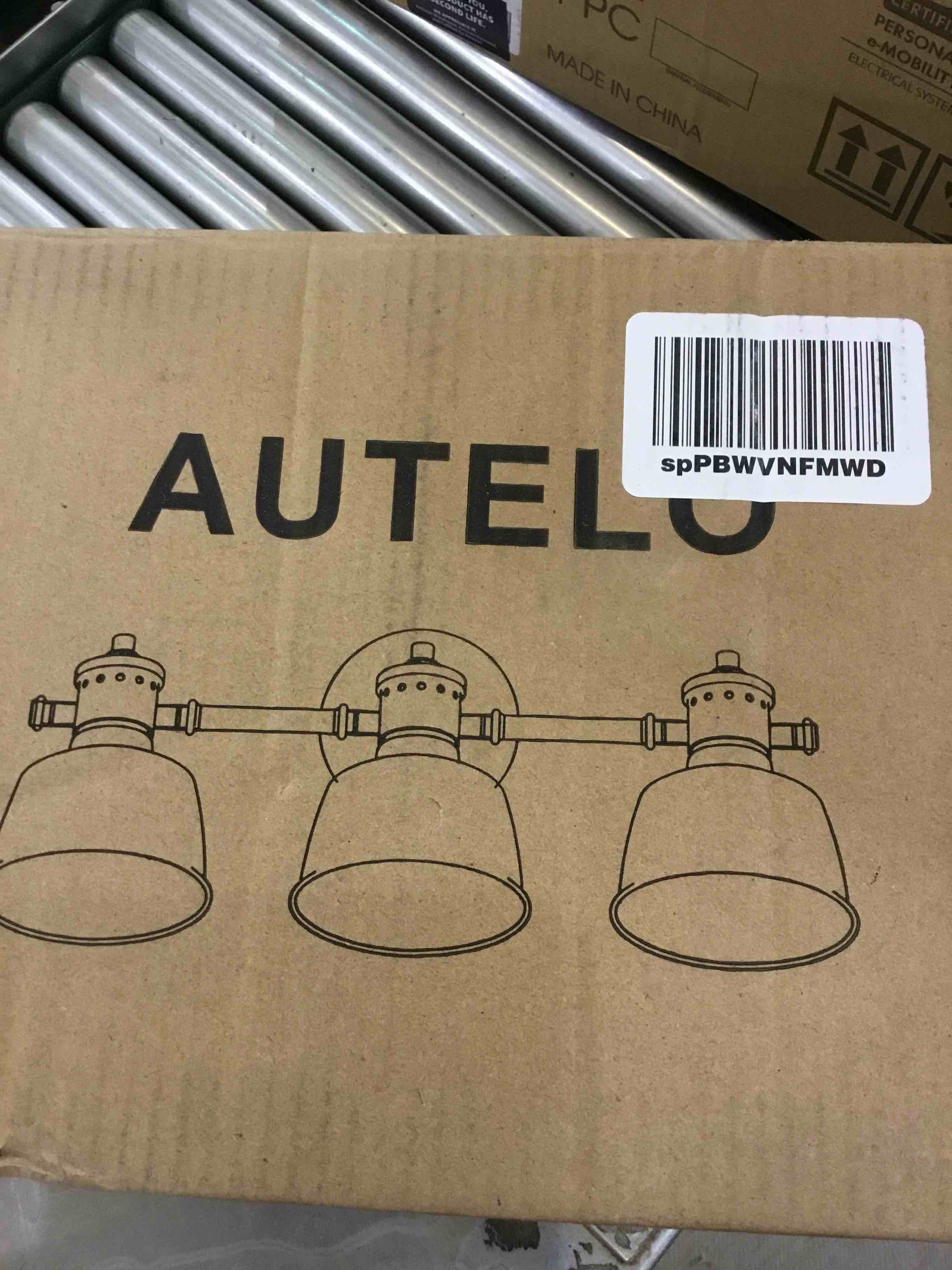 https://s3.amazonaws.com/lotting-images-prod/BargainHunt/EXS01210913_1713894137704.jpeg