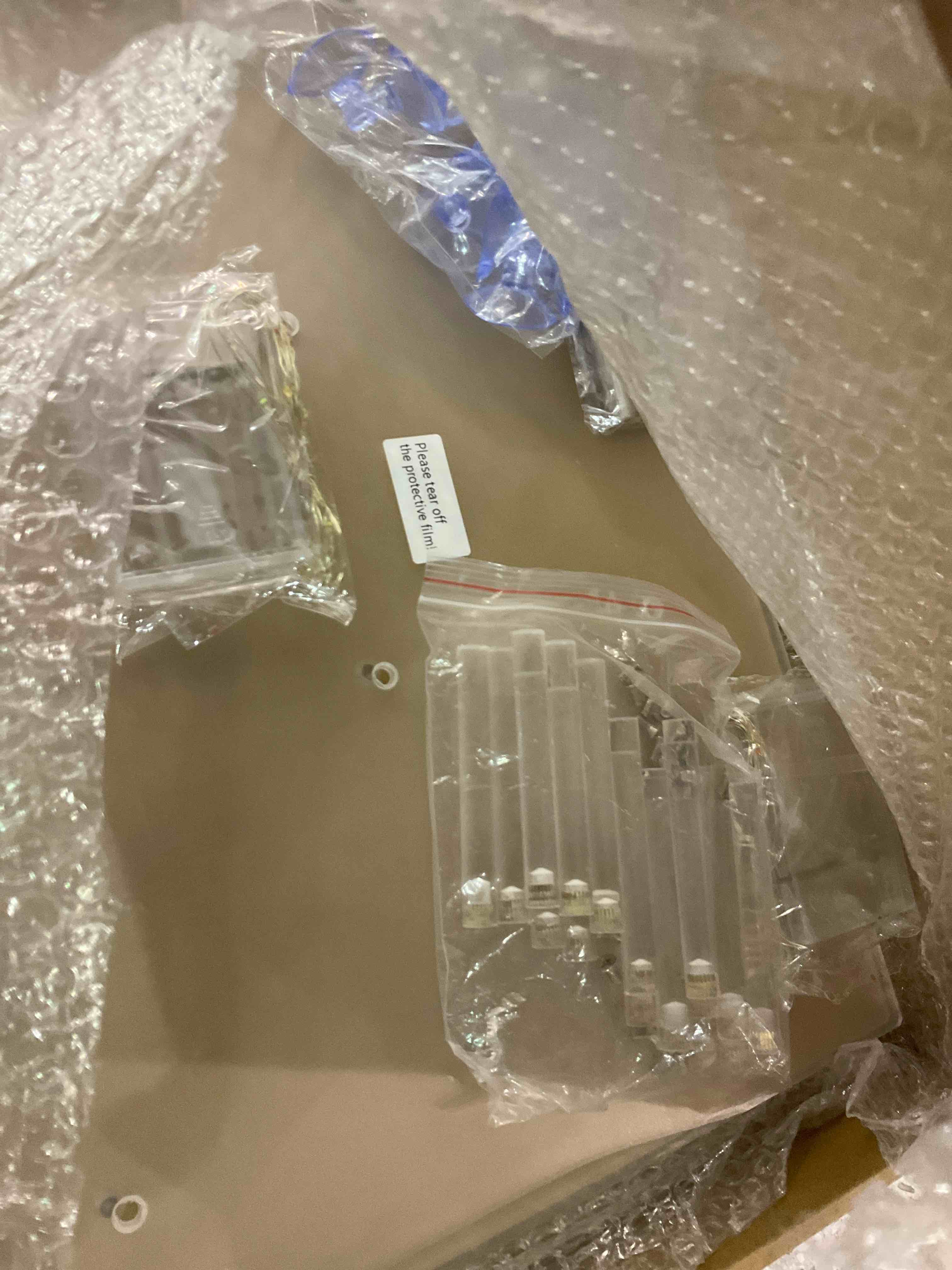 https://s3.amazonaws.com/lotting-images-prod/BargainHunt/EXS01211047_1710417240987.jpeg
