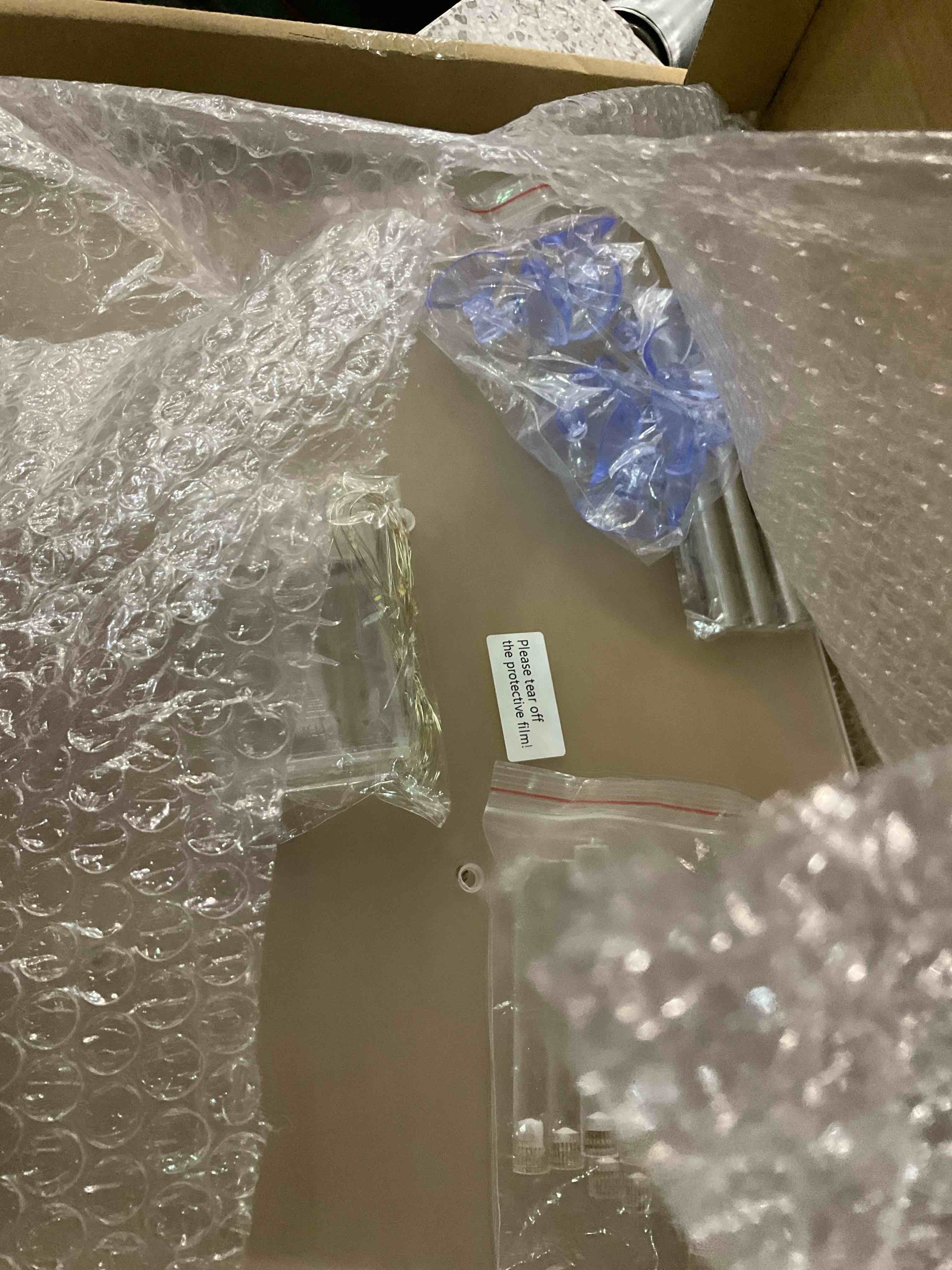 https://s3.amazonaws.com/lotting-images-prod/BargainHunt/EXS01211047_1710417243250.jpeg