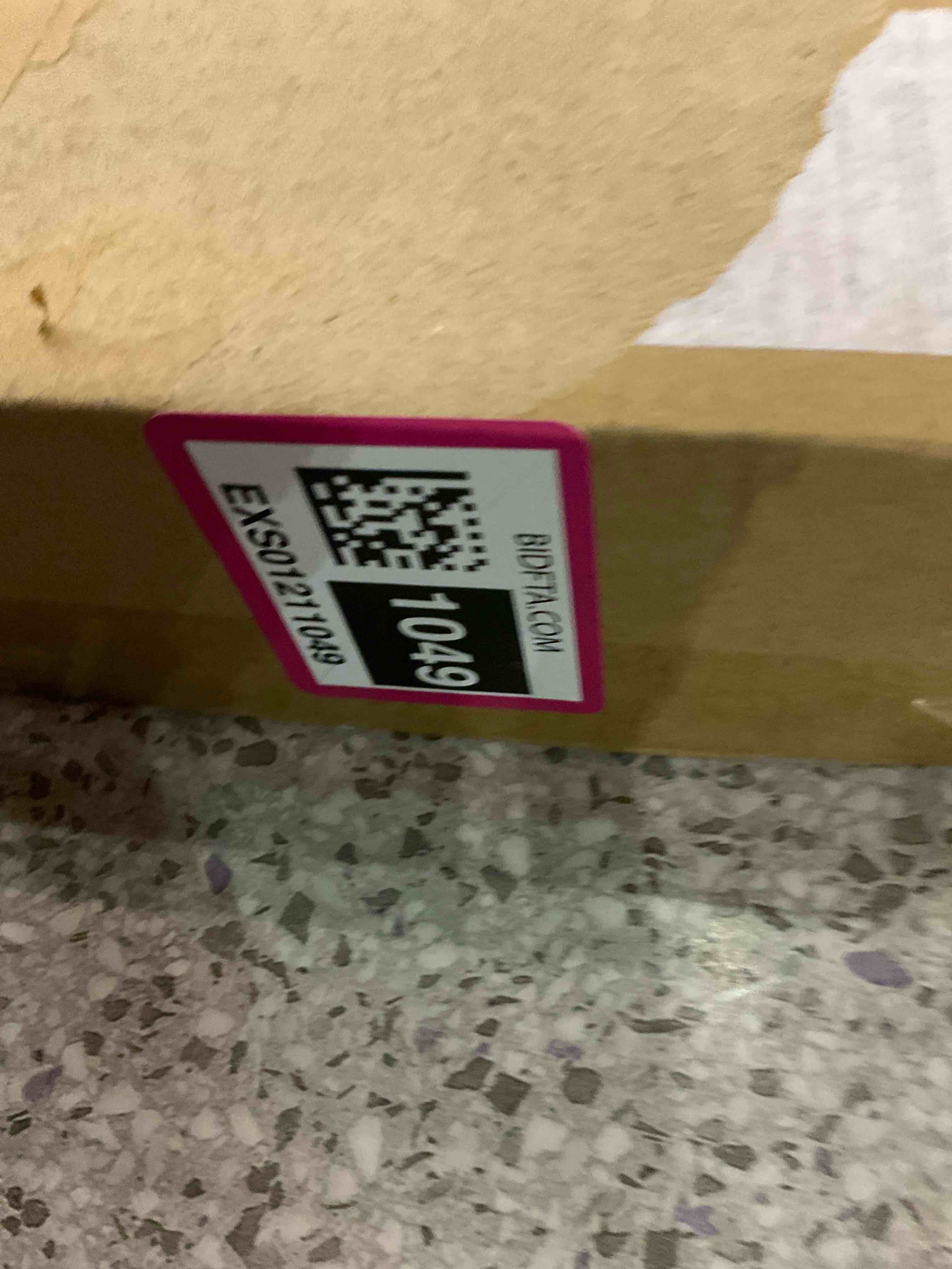 https://s3.amazonaws.com/lotting-images-prod/BargainHunt/EXS01211049_1710417733100.jpeg