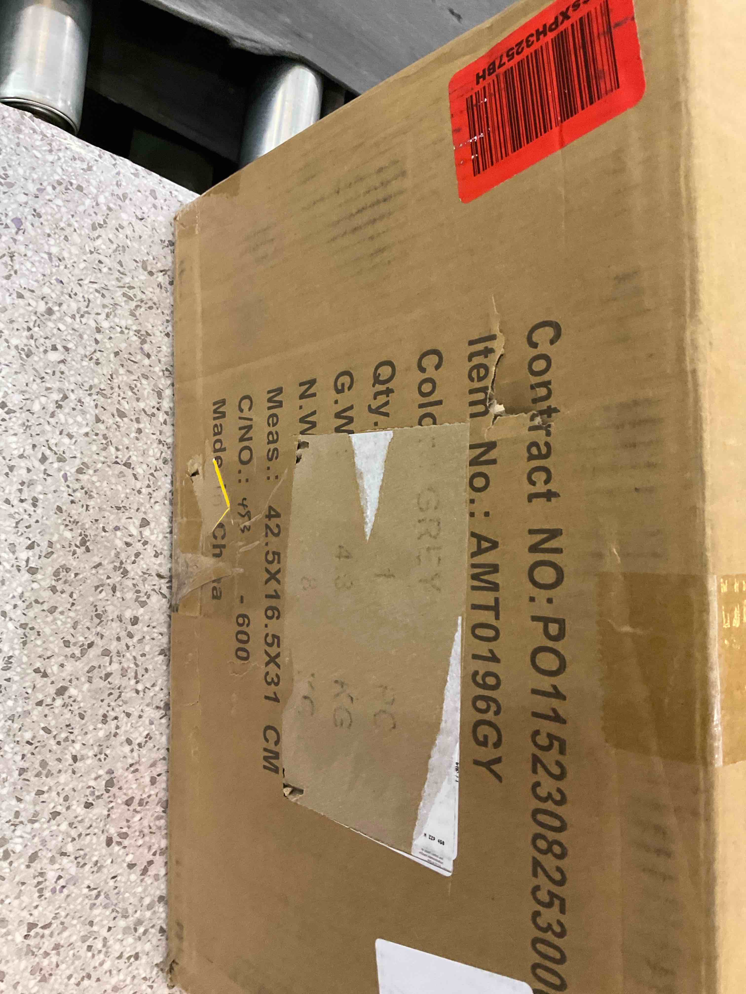 https://s3.amazonaws.com/lotting-images-prod/BargainHunt/EXS01211112_1710430548940.jpeg