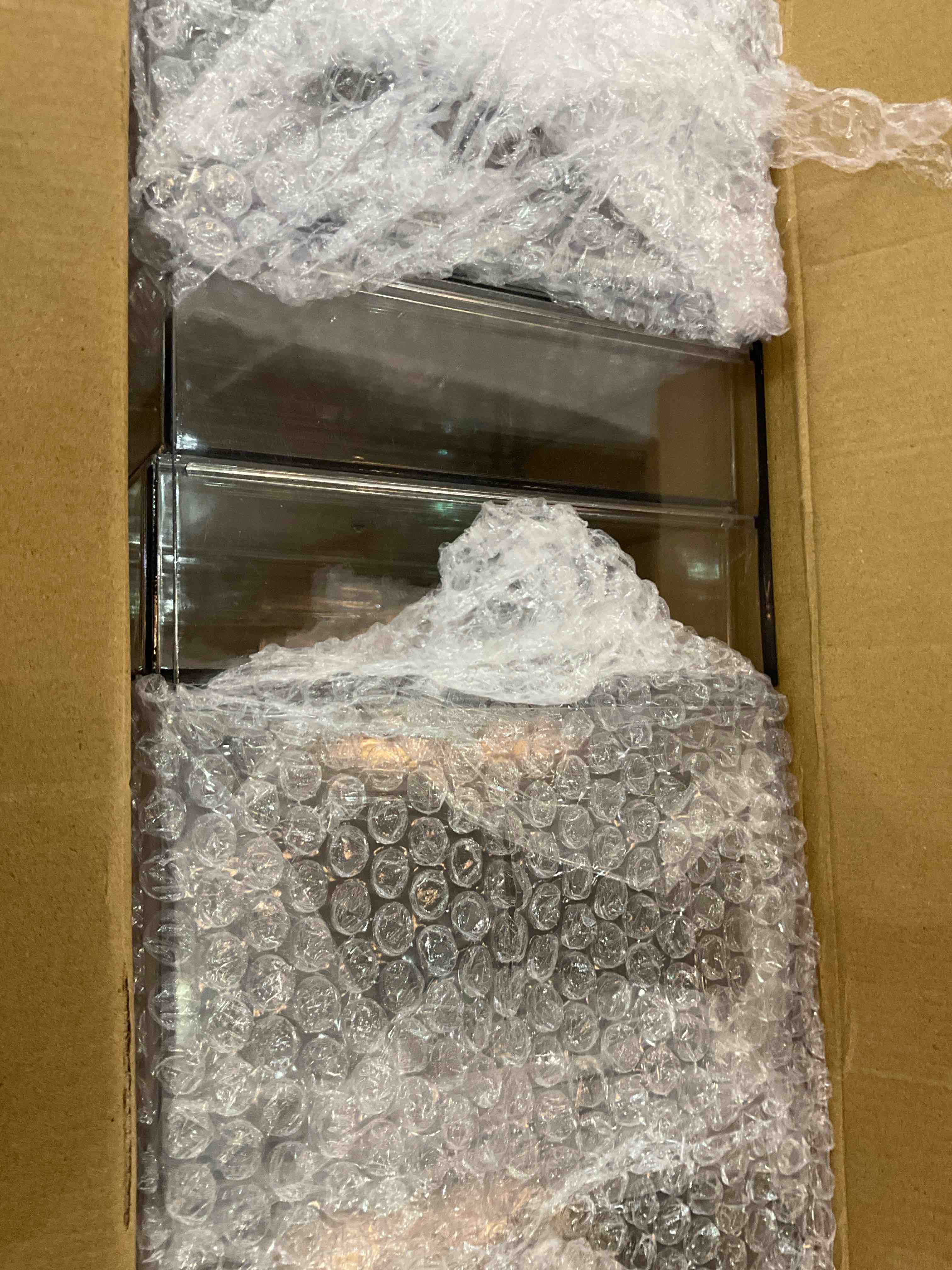 https://s3.amazonaws.com/lotting-images-prod/BargainHunt/EXS01211117_1710434210596.jpeg