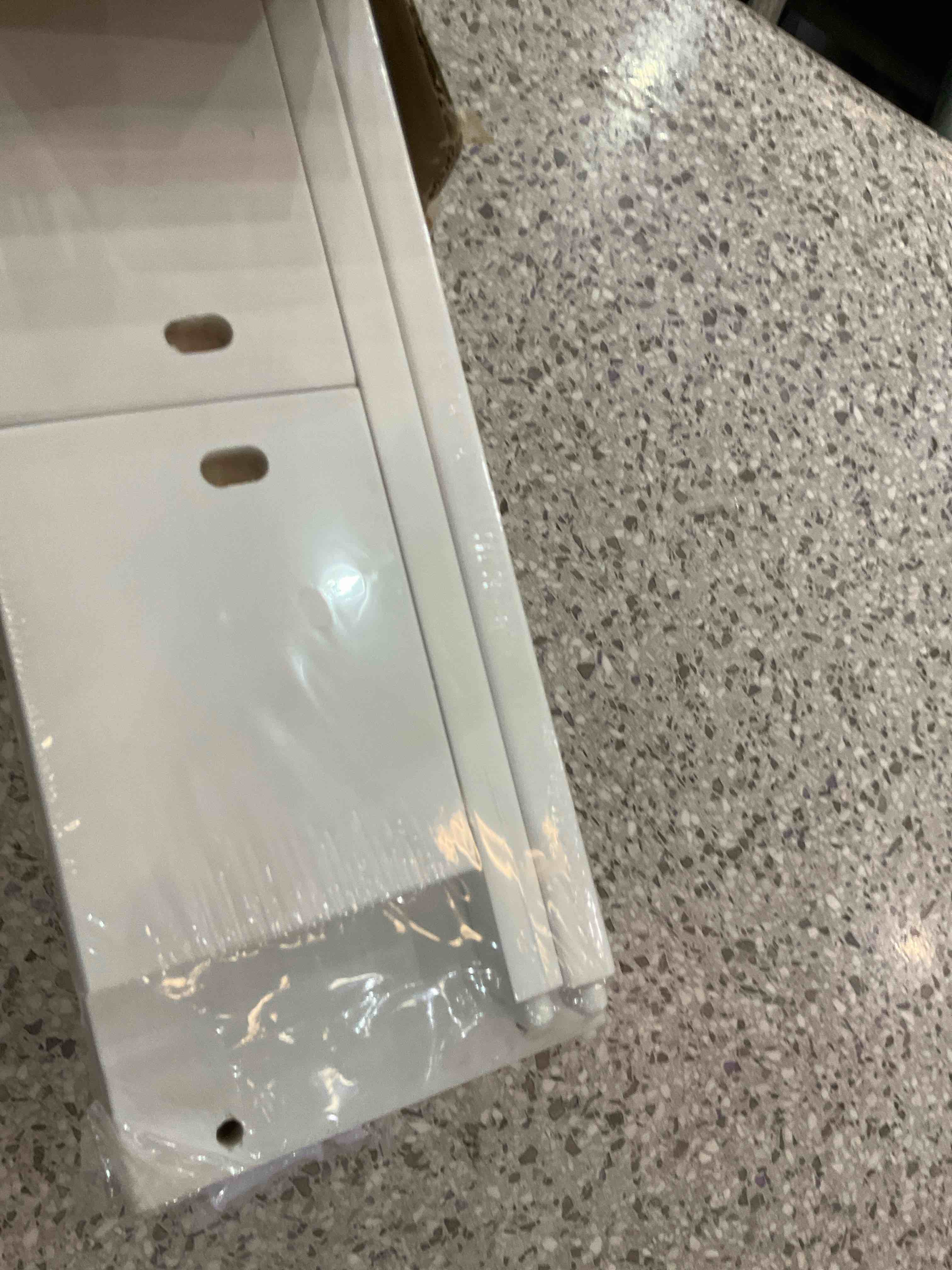 https://s3.amazonaws.com/lotting-images-prod/BargainHunt/EXS01211126_1710436532156.jpeg
