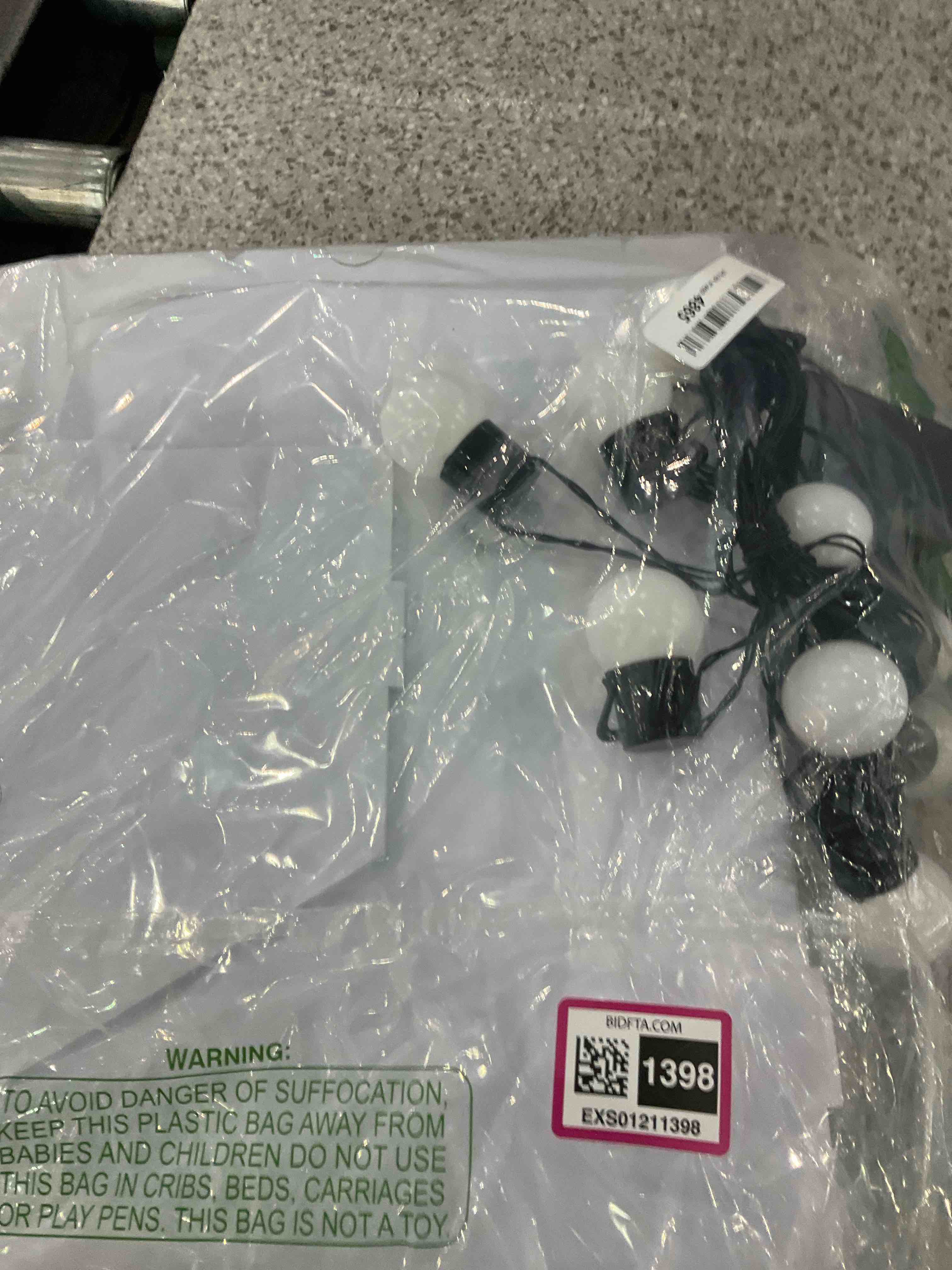 https://s3.amazonaws.com/lotting-images-prod/BargainHunt/EXS01211398_1710933728596.jpeg