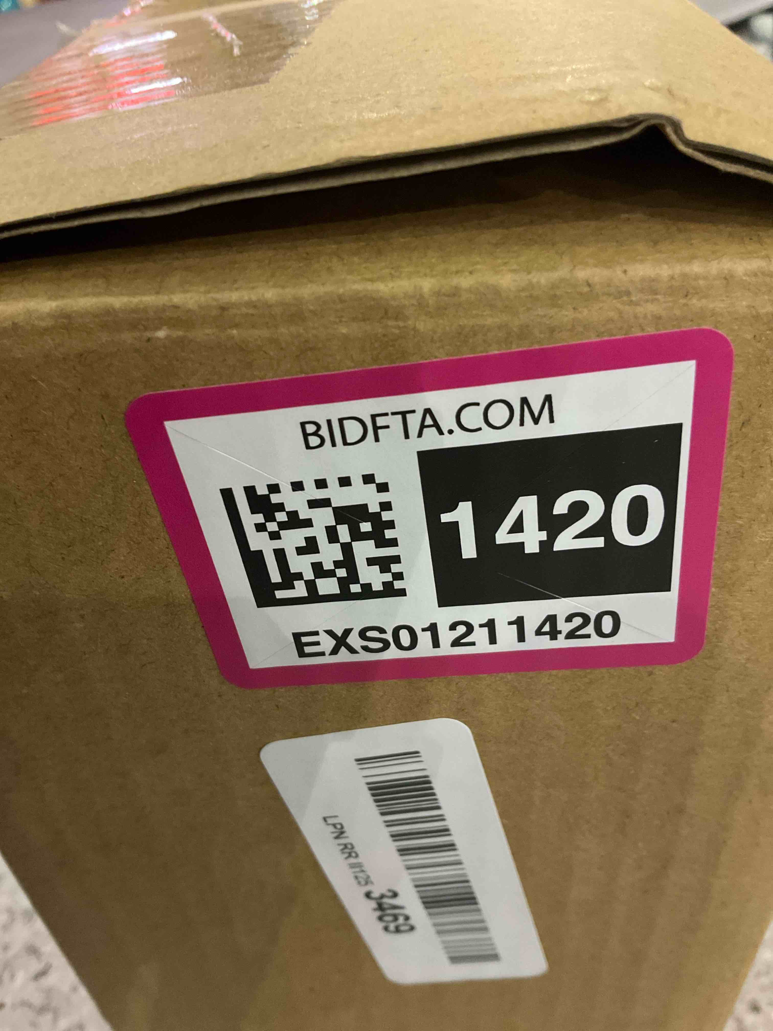https://s3.amazonaws.com/lotting-images-prod/BargainHunt/EXS01211420_1710937705838.jpeg