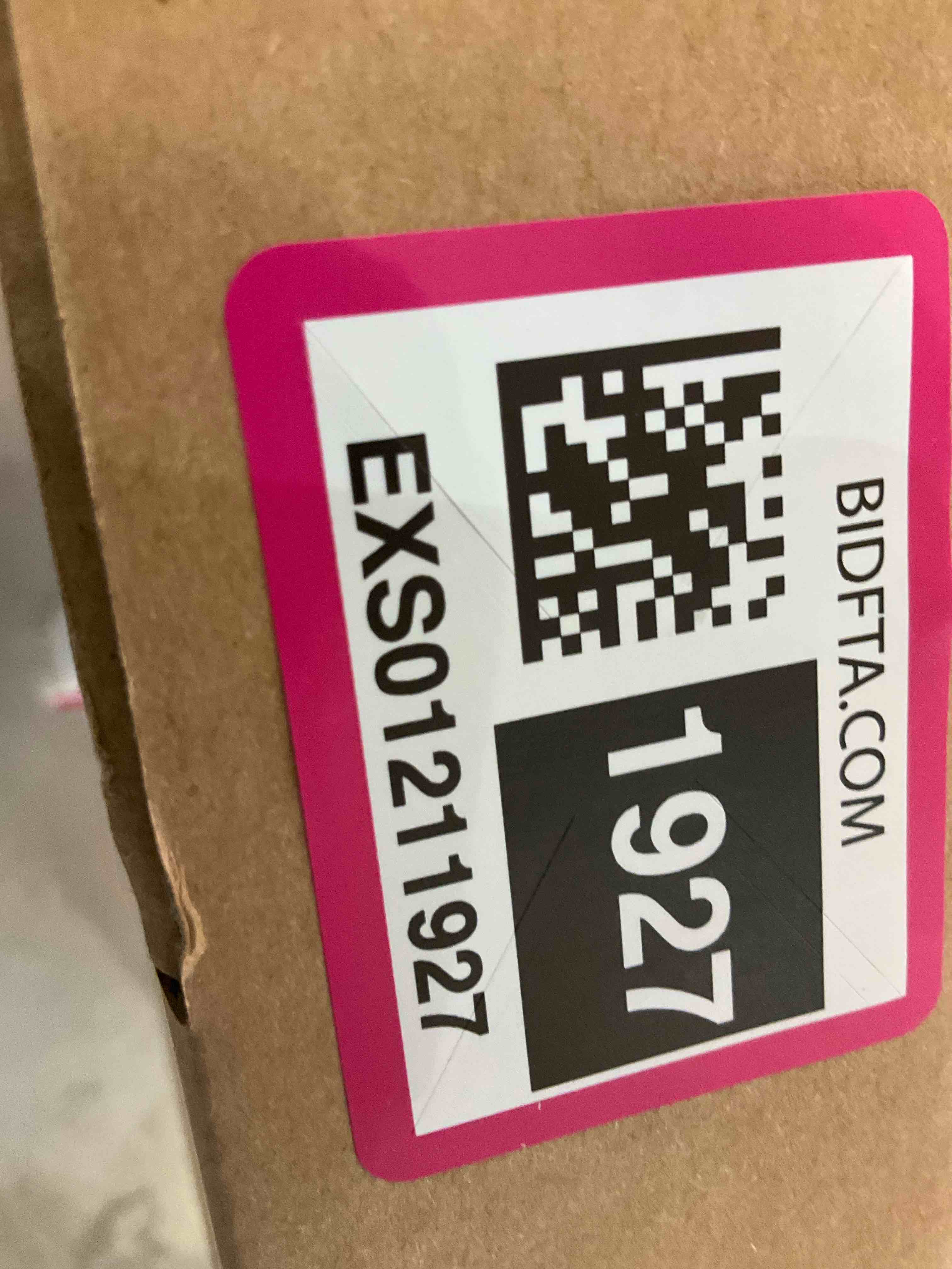 https://s3.amazonaws.com/lotting-images-prod/BargainHunt/EXS01211927_1710875173278.jpeg