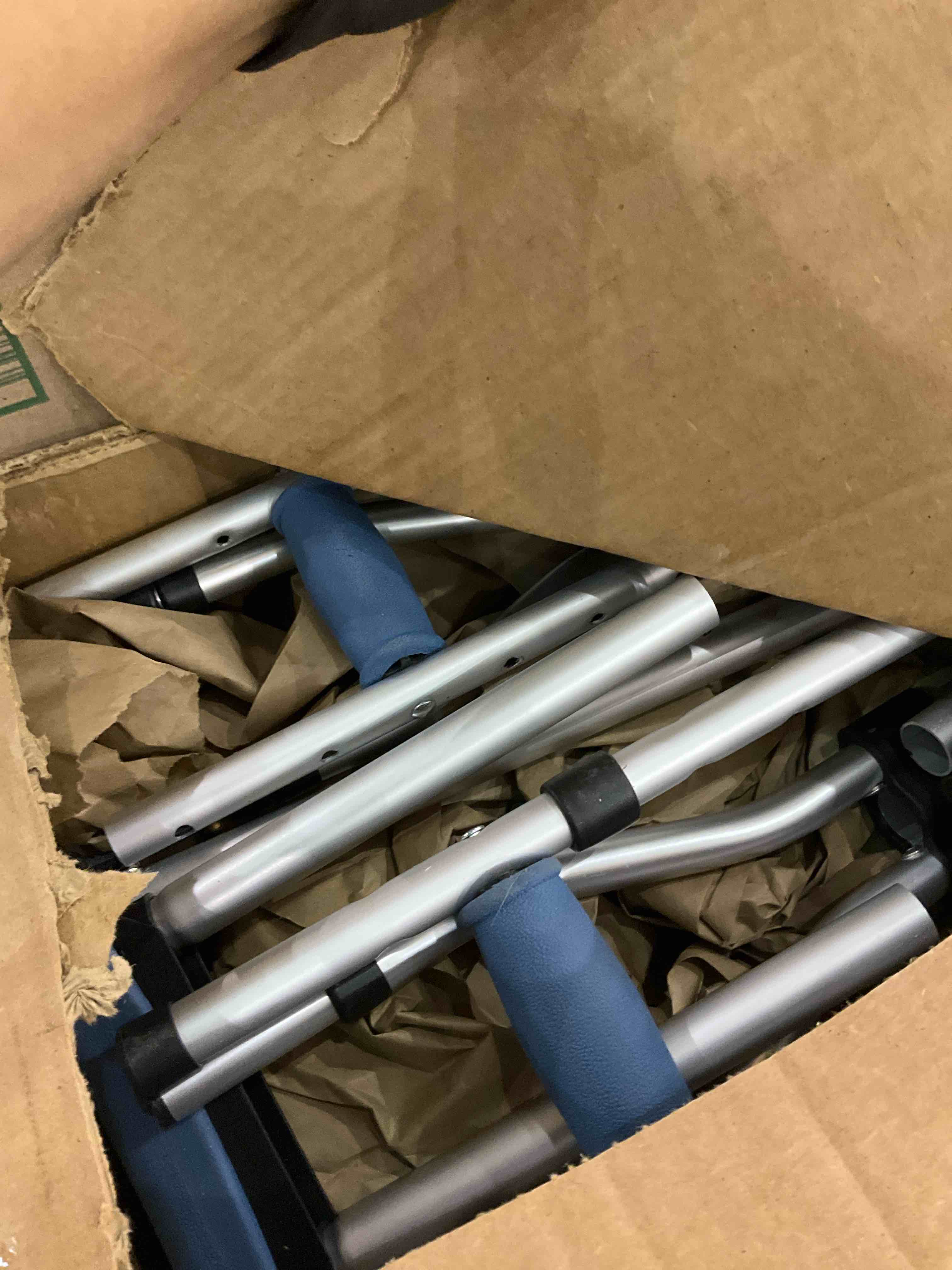 https://s3.amazonaws.com/lotting-images-prod/BargainHunt/EXS01212204_1721312650294.jpeg